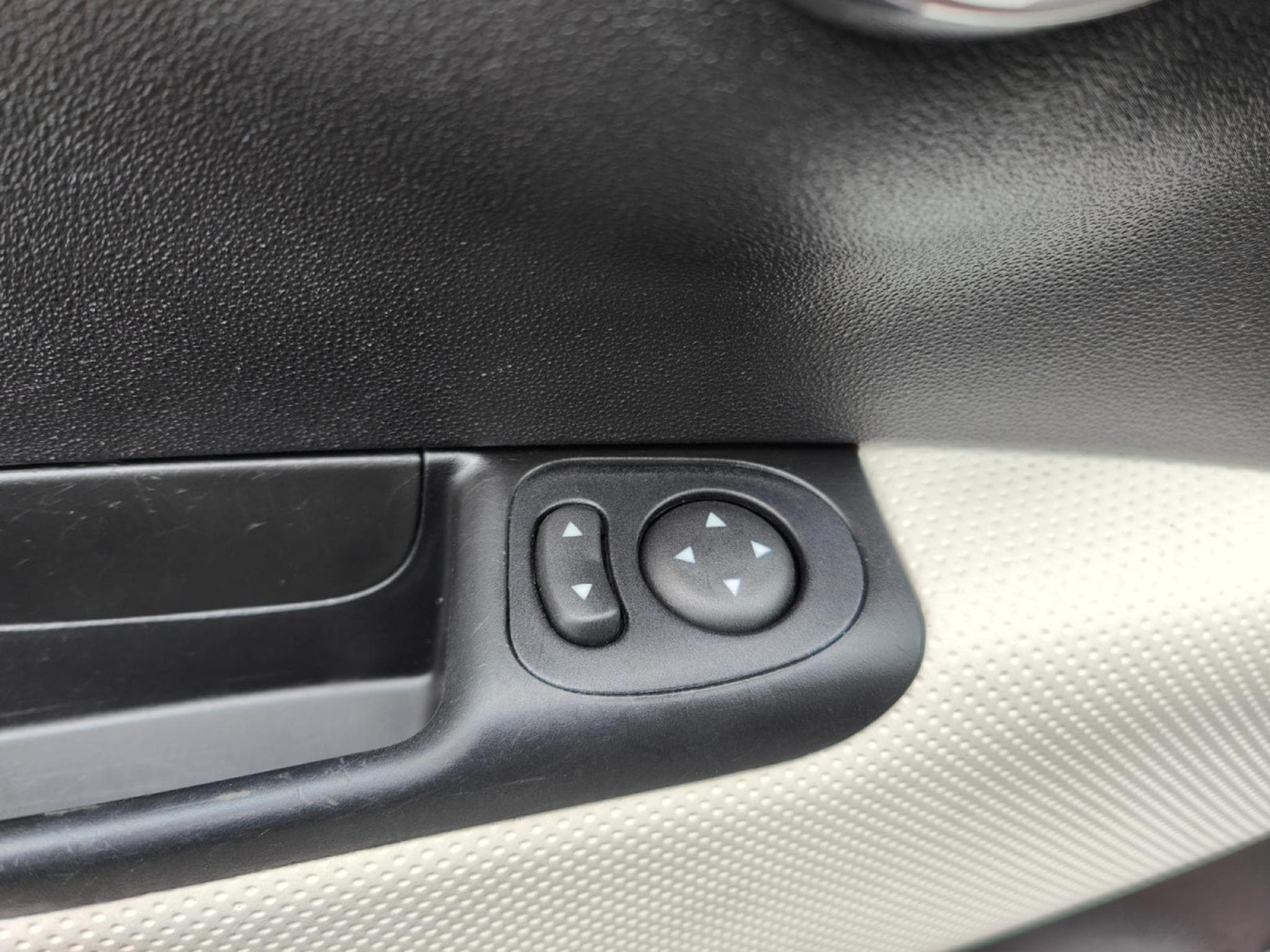 Fiat 500 1.2 Multijet GPS CLIM TOIT PANO CRUISE BLUETOOTH (2017) - Photo 12