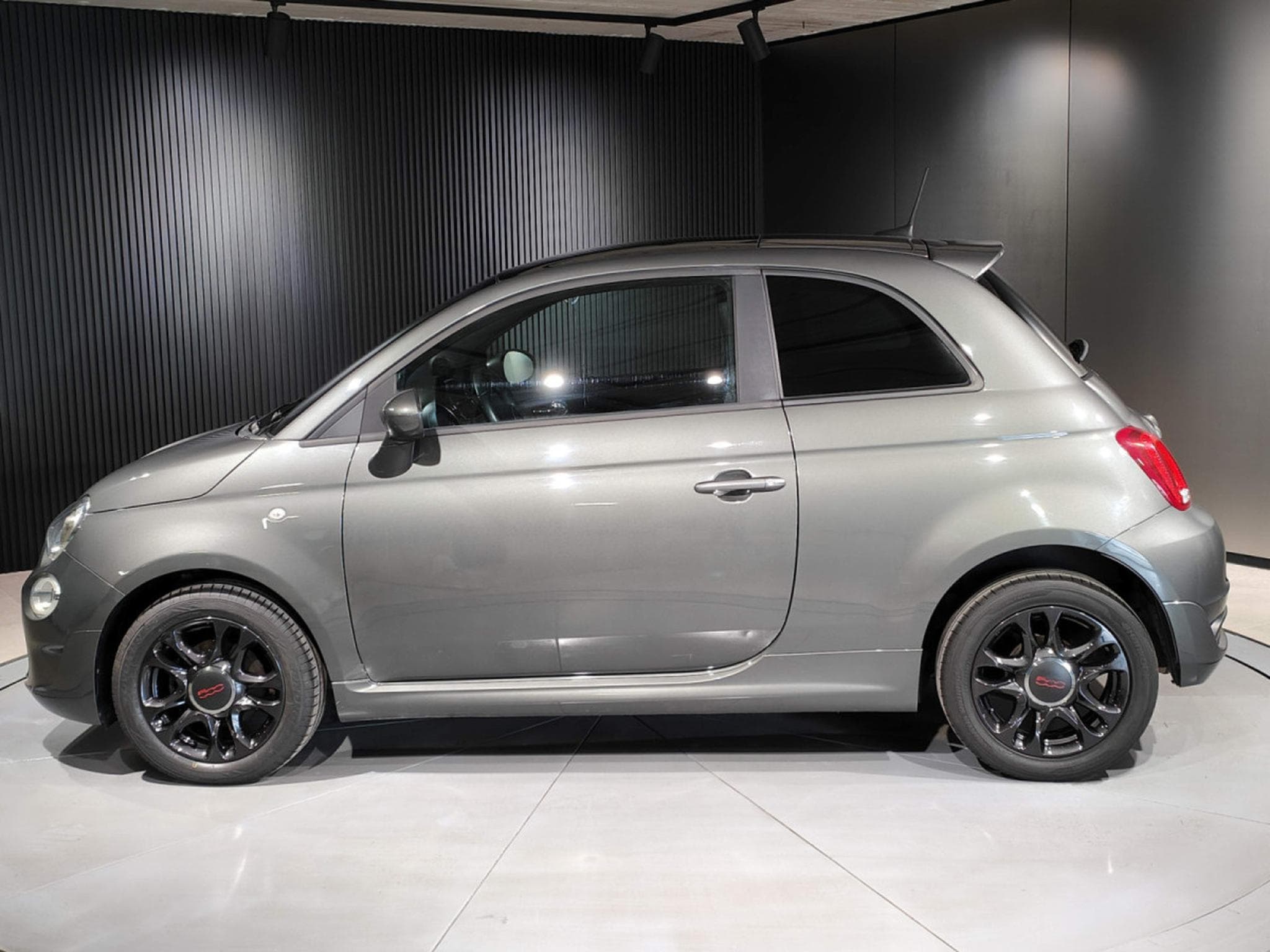 Fiat 500 1.2 Multijet GPS CLIM TOIT PANO CRUISE BLUETOOTH (2017) - Photo 5