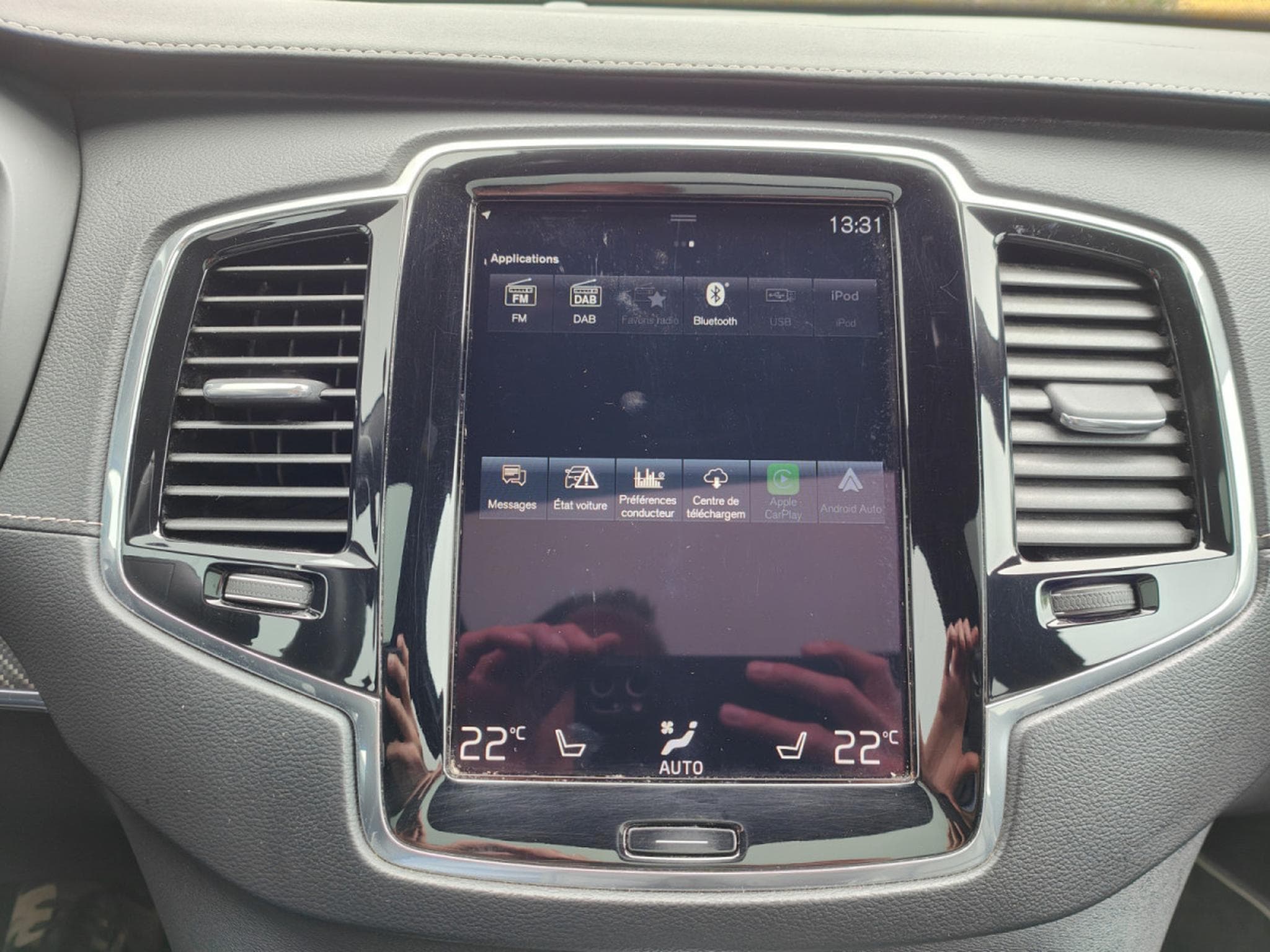 Volvo XC90 B5 AWD R-DESIGN 7 PLACES TOIT OUVRANT CARPLAY CAMERA (2019) - Photo 18