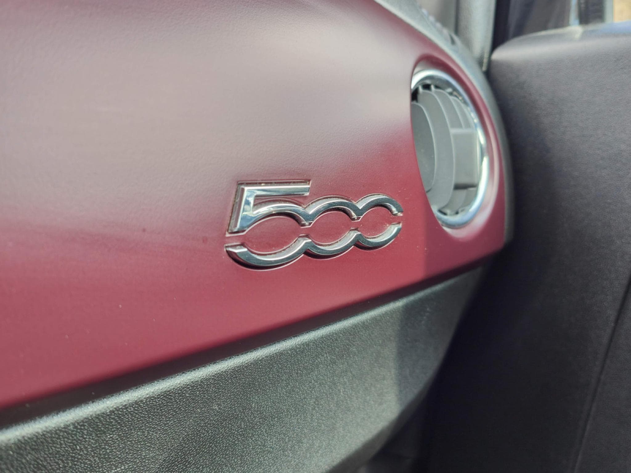 Fiat 500 1.2 MULTIJET CARPLAY GPS SIEGES CHAUFFANTS TOIT PANO CRUISE (2019) - Photo 26