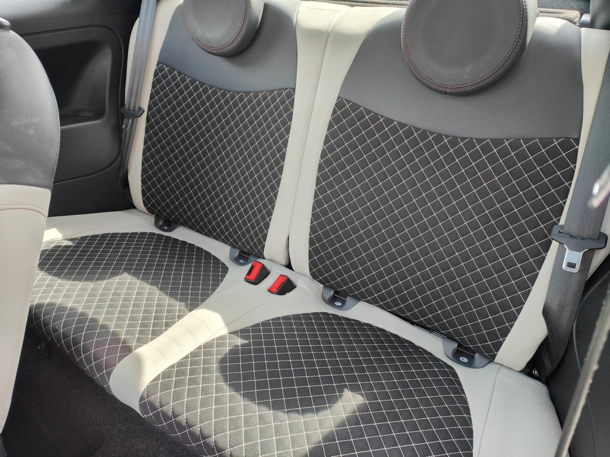 Fiat 500 1.2 MULTIJET CARPLAY GPS SIEGES CHAUFFANTS TOIT PANO CRUISE (2019) - Photo 9