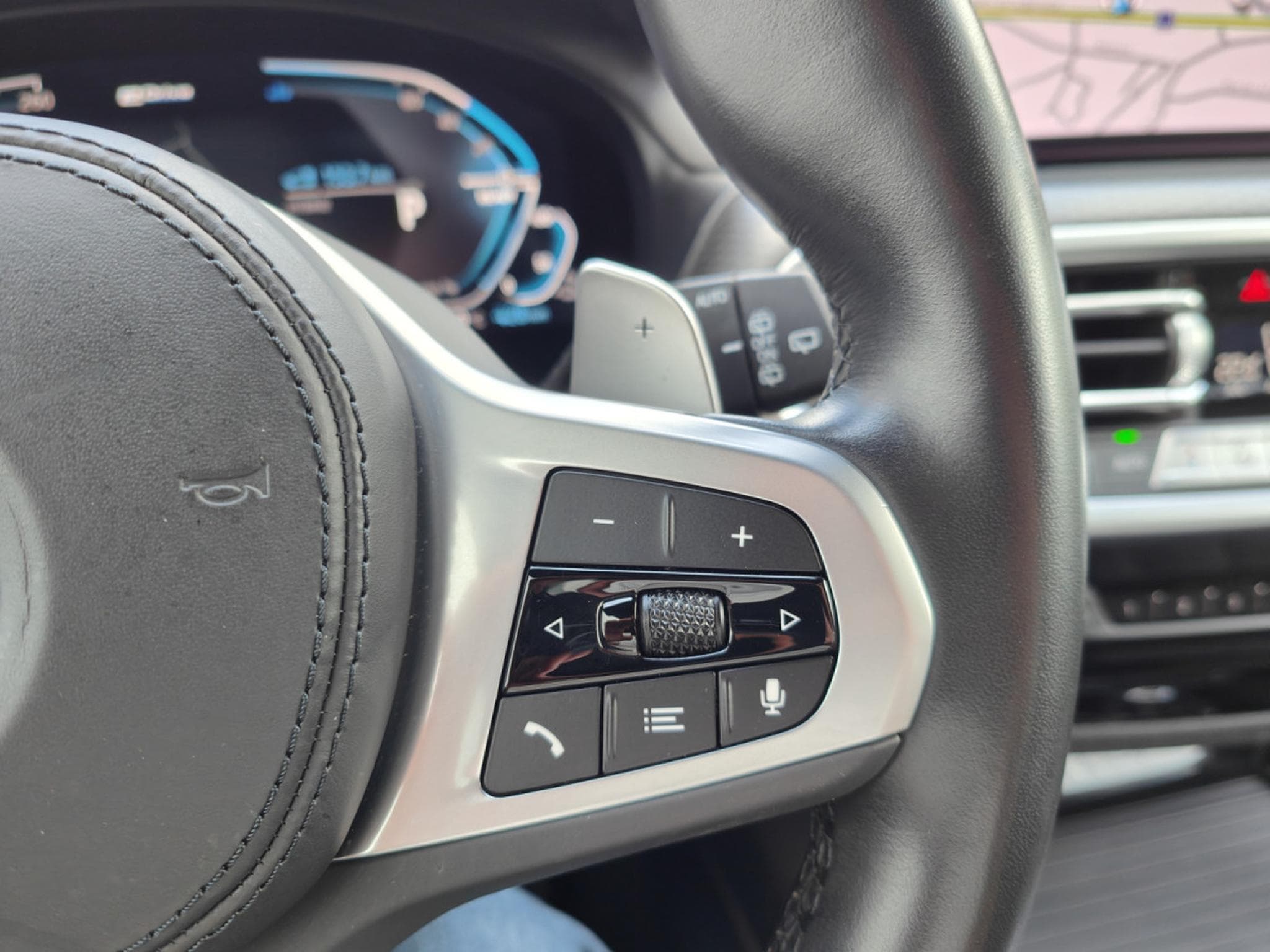 BMW X3 XDRIVE30e PACK M CARPLAY CAMERA 360 GPS LED (2023) - Photo 21