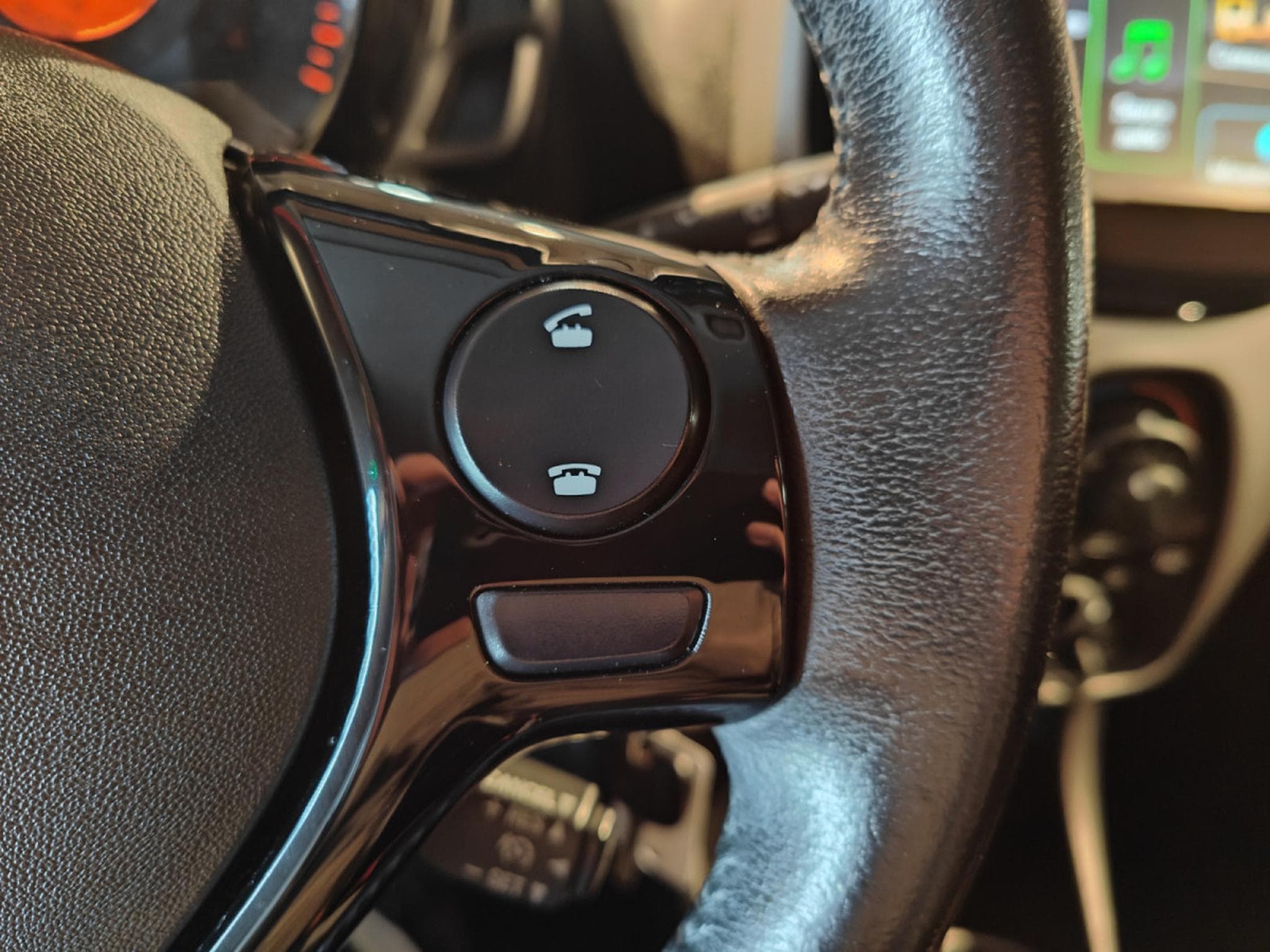 Toyota Aygo 1.0 VVT-i CLIMATISATION BLUETOOTH CAMERA (2018) - Photo 19