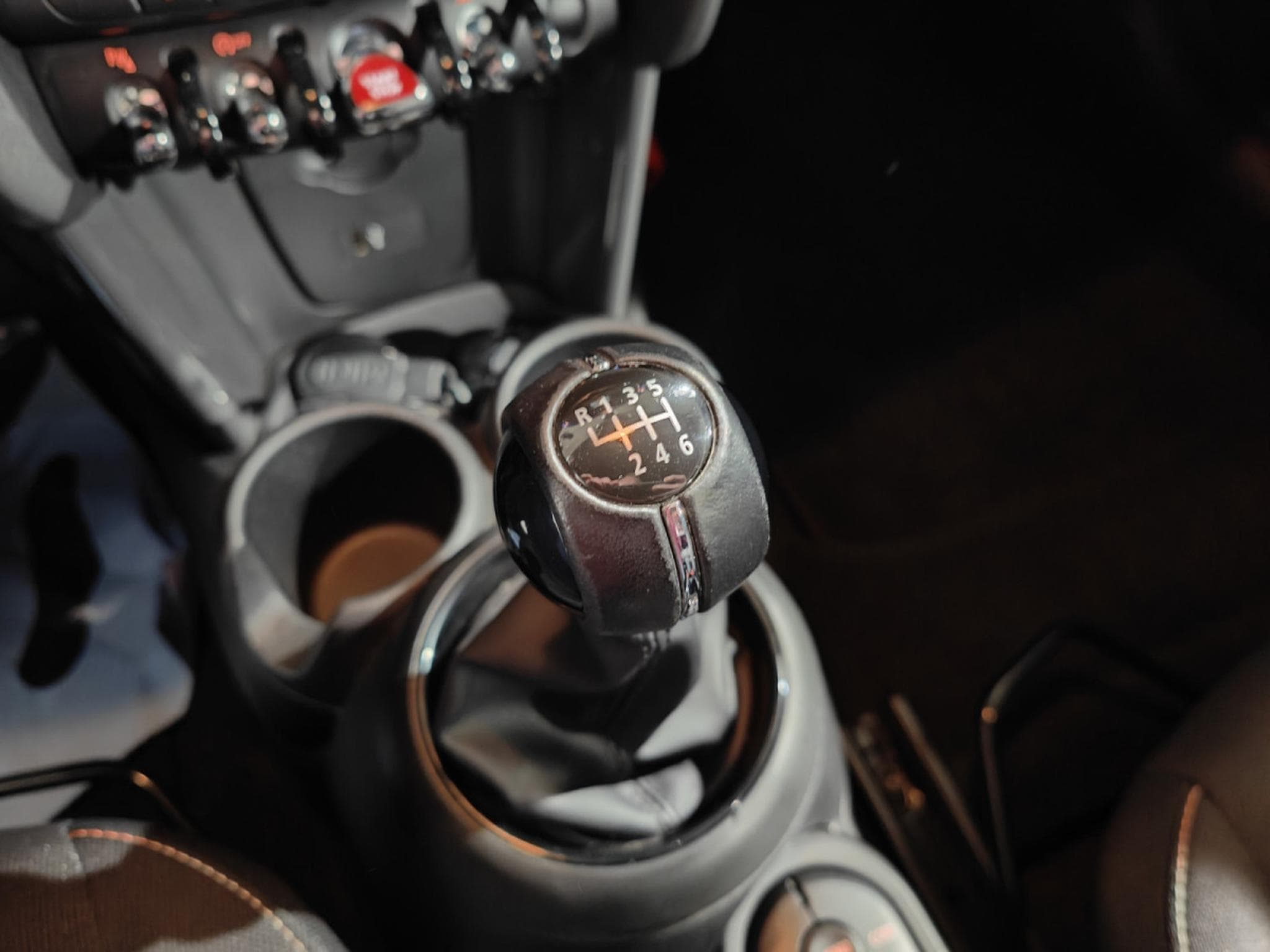 Mini Cooper 1.5i CLIMATISATION BLUETOOTH RADAR AV/ARR (2020) - Photo 12