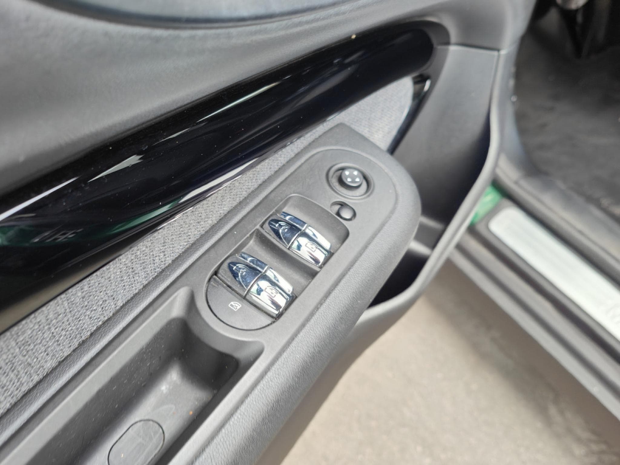 Mini Clubman One D 1.5dA CARPLAY GPS BLUETOOTH CLIM PHARES LED (2022) - Photo 12