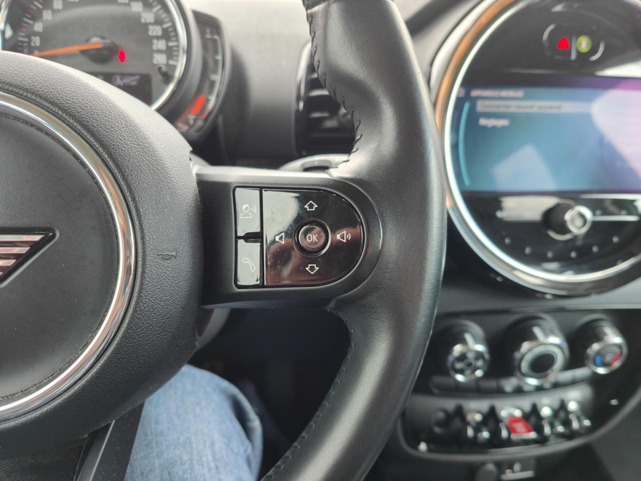 Mini Clubman One D 1.5dA CARPLAY GPS BLUETOOTH CLIM PHARES LED (2022) - Photo 20