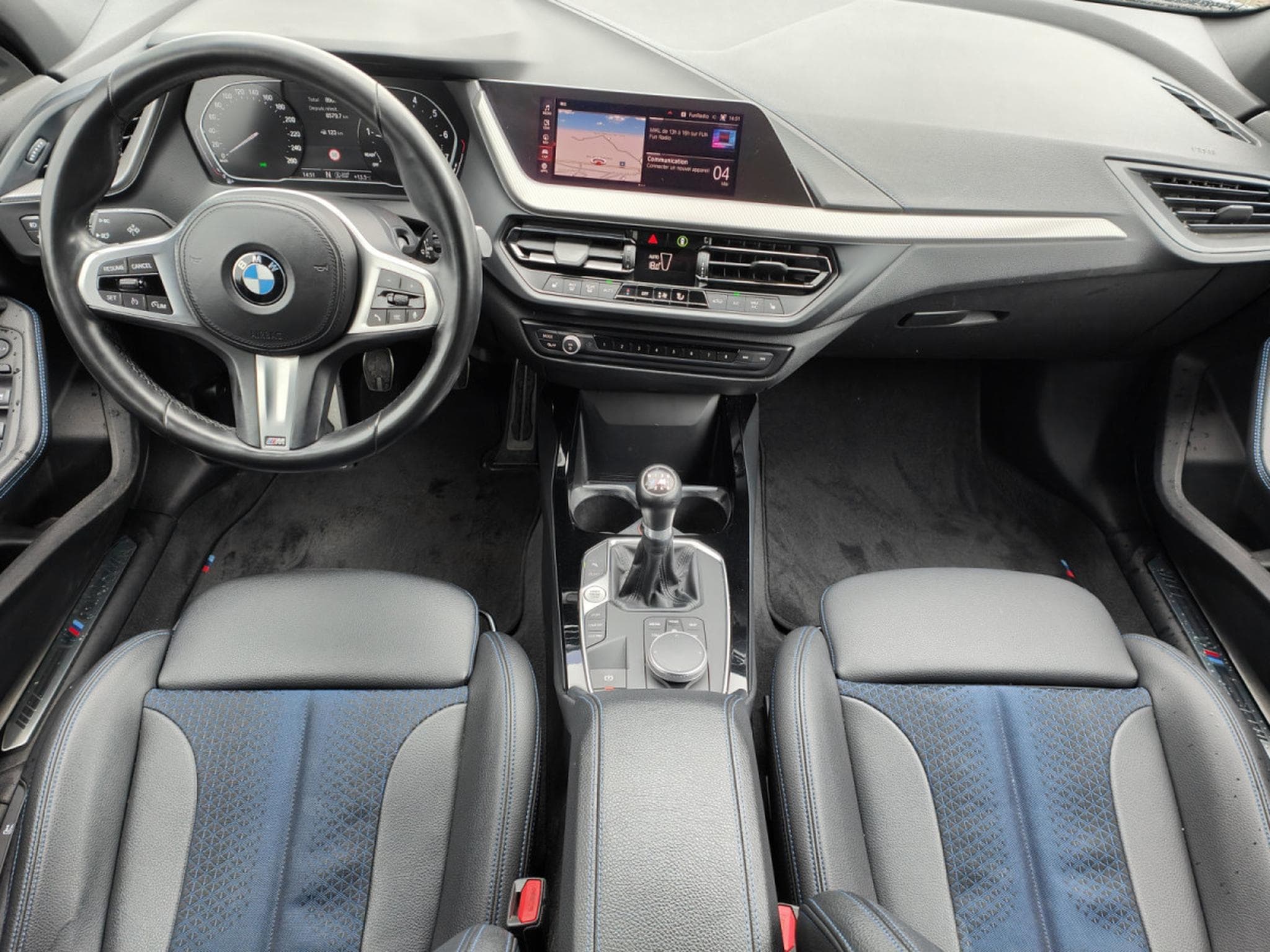 BMW 118 118I PACK M GPS CAMERA CARPLAY SIEGES CHAUFFANTS (2021) - Photo 11