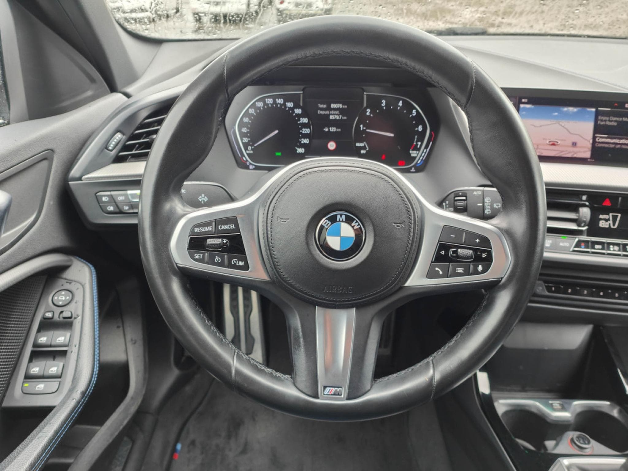 BMW 118 118I PACK M GPS CAMERA CARPLAY SIEGES CHAUFFANTS (2021) - Photo 15