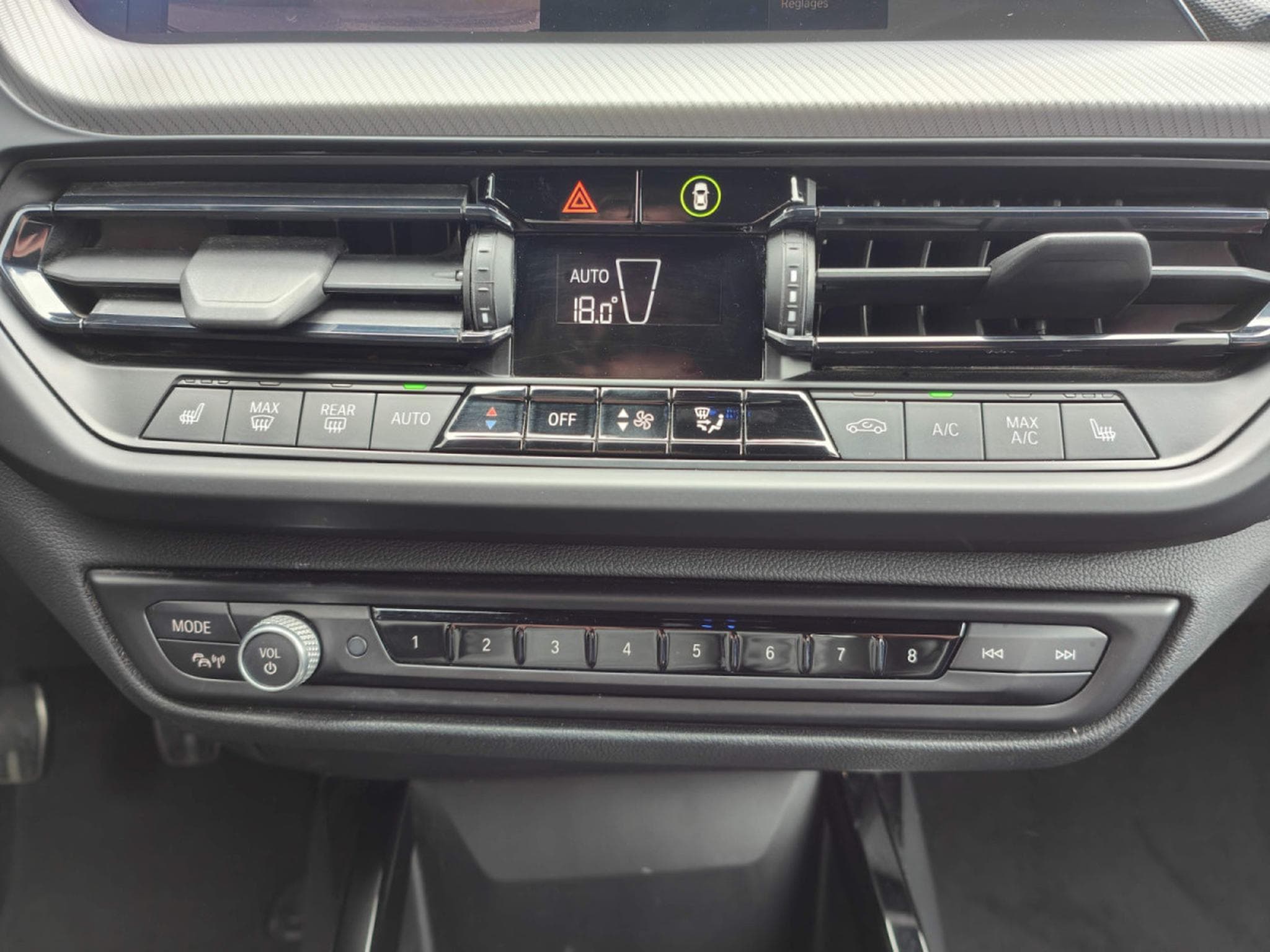 BMW 118 118I PACK M GPS CAMERA CARPLAY SIEGES CHAUFFANTS (2021) - Photo 21