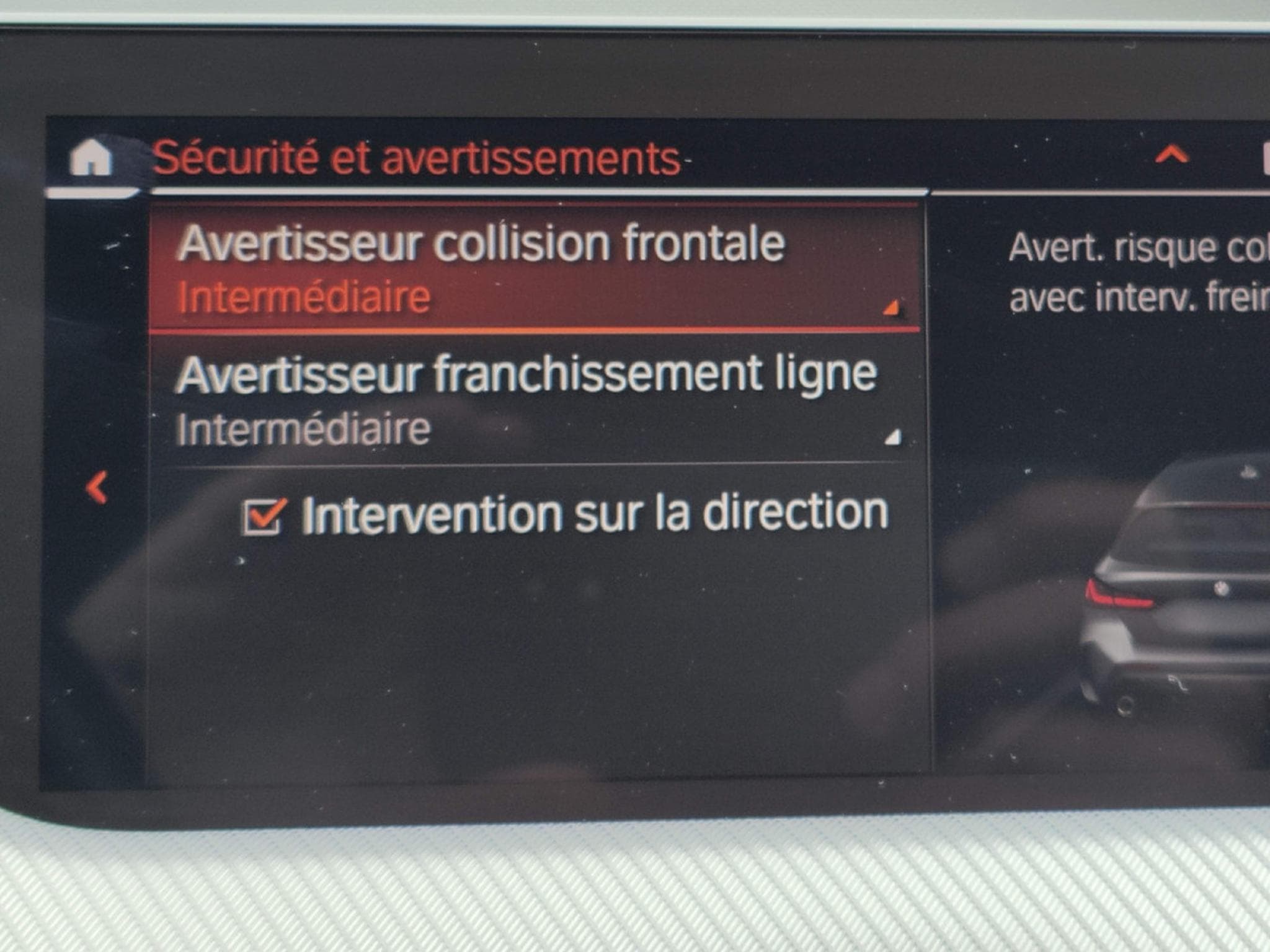 BMW 118 118I PACK M GPS CAMERA CARPLAY SIEGES CHAUFFANTS (2021) - Photo 26