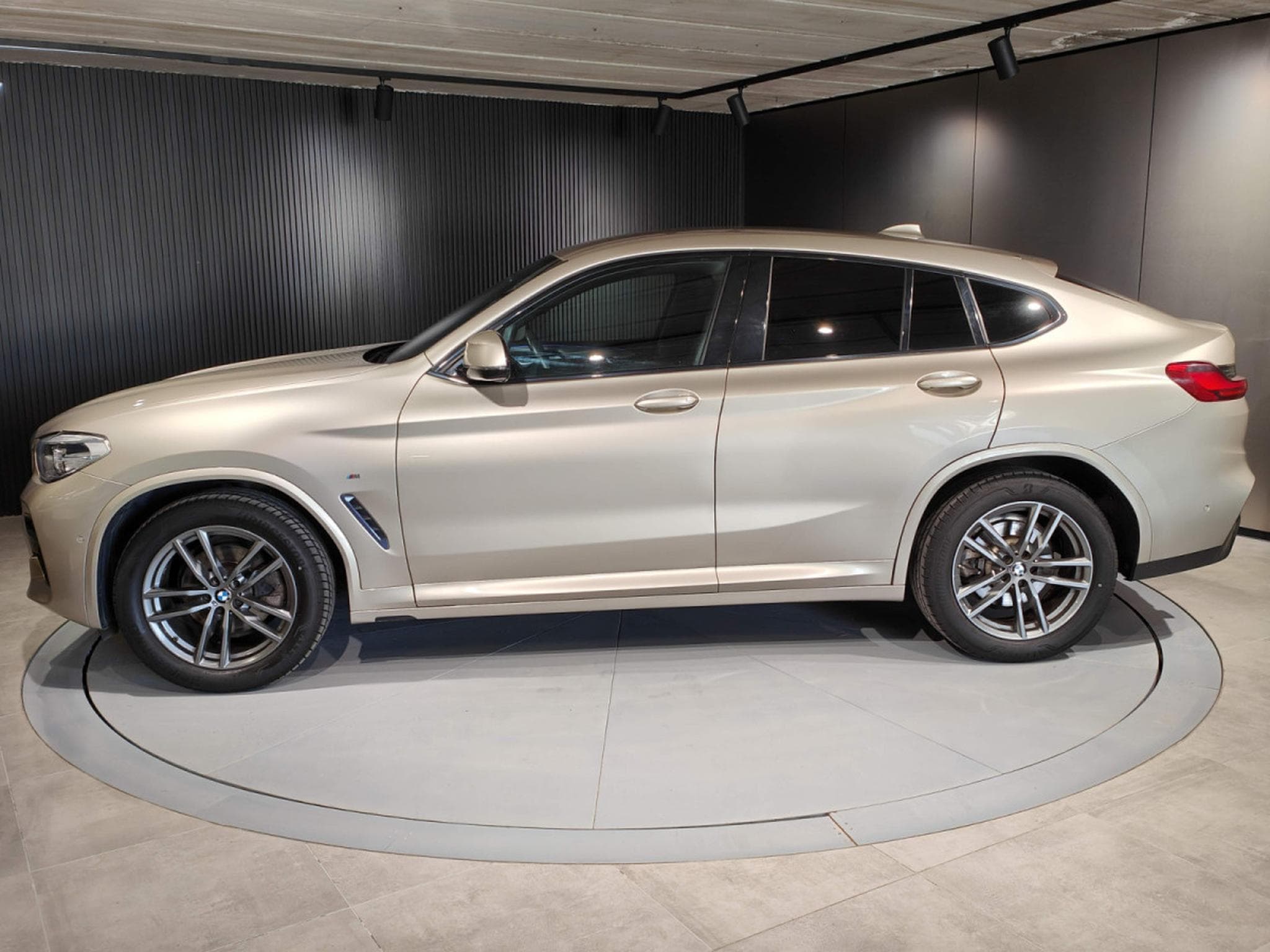 BMW X4 20I XDRIVE PACK M GPS CAMERA CUIR SIEGES CHAUFFANTS (2019) - Photo 5