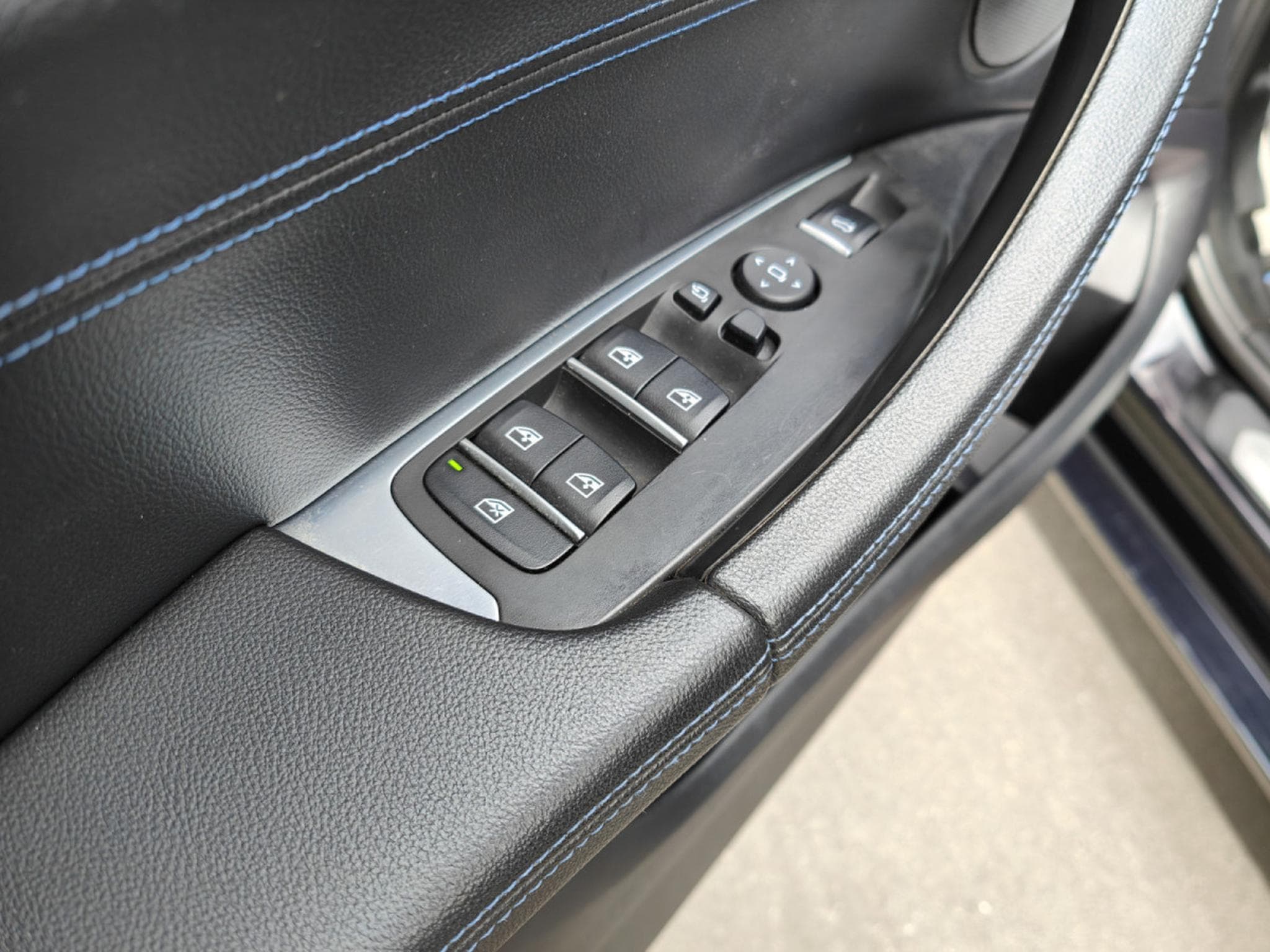 BMW X3 X3 XDRIVE20i PACK M CUIR BLUETOOTH ATTELAGE ELEC (2018) - Photo 13