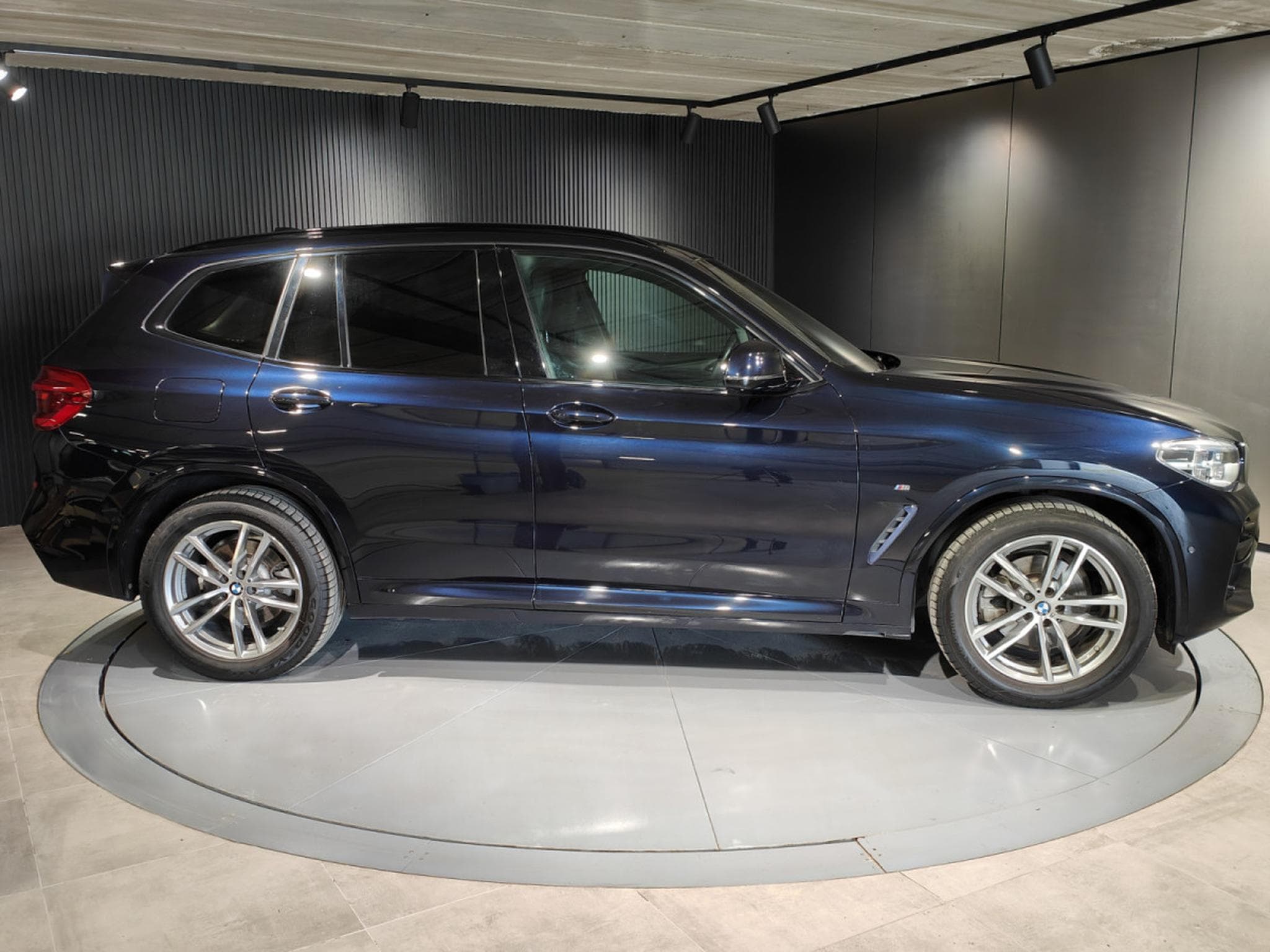 BMW X3 X3 XDRIVE20i PACK M CUIR BLUETOOTH ATTELAGE ELEC (2018) - Photo 2