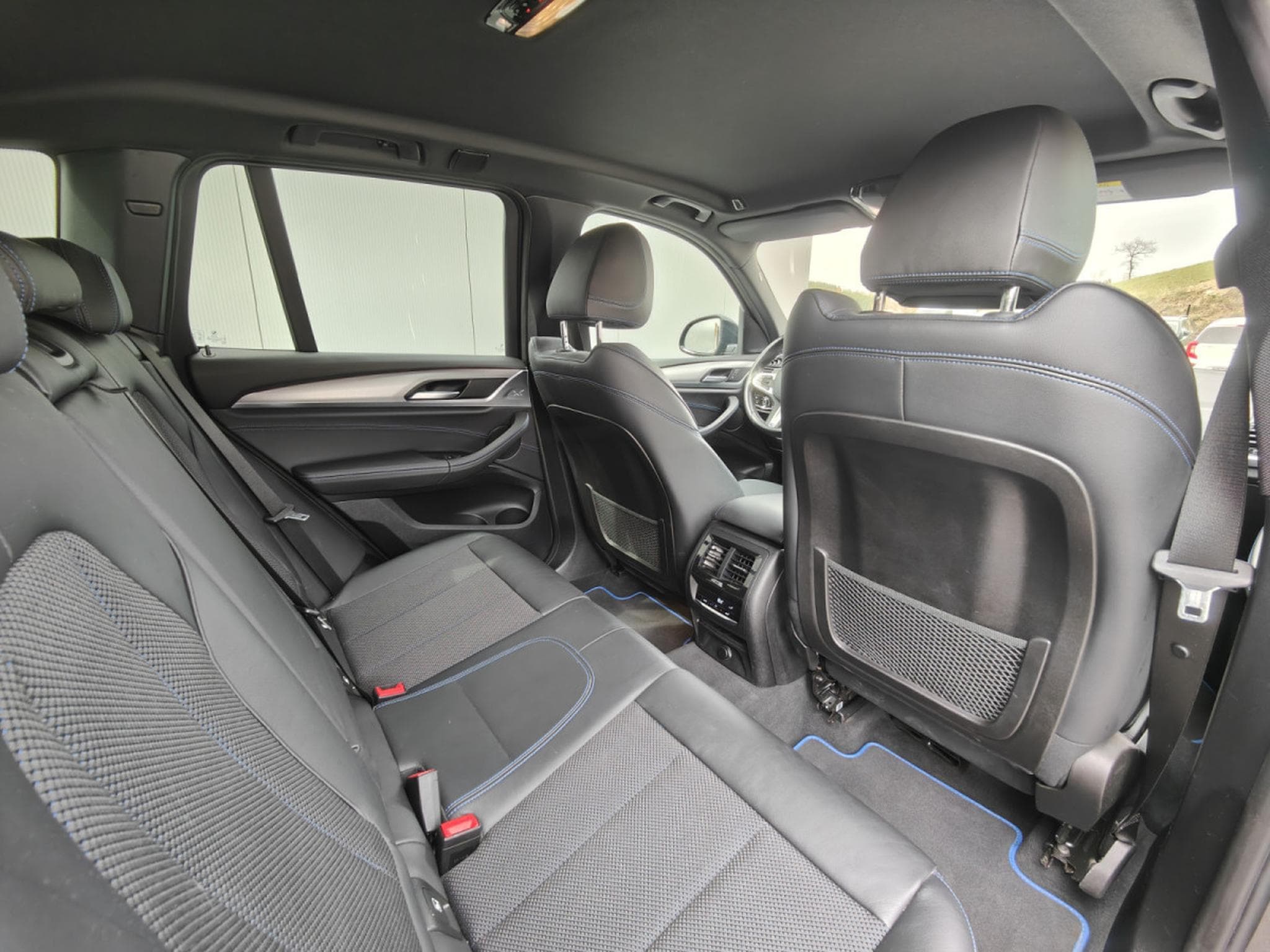 BMW X3 X3 XDRIVE20i PACK M CUIR BLUETOOTH ATTELAGE ELEC (2018) - Photo 8