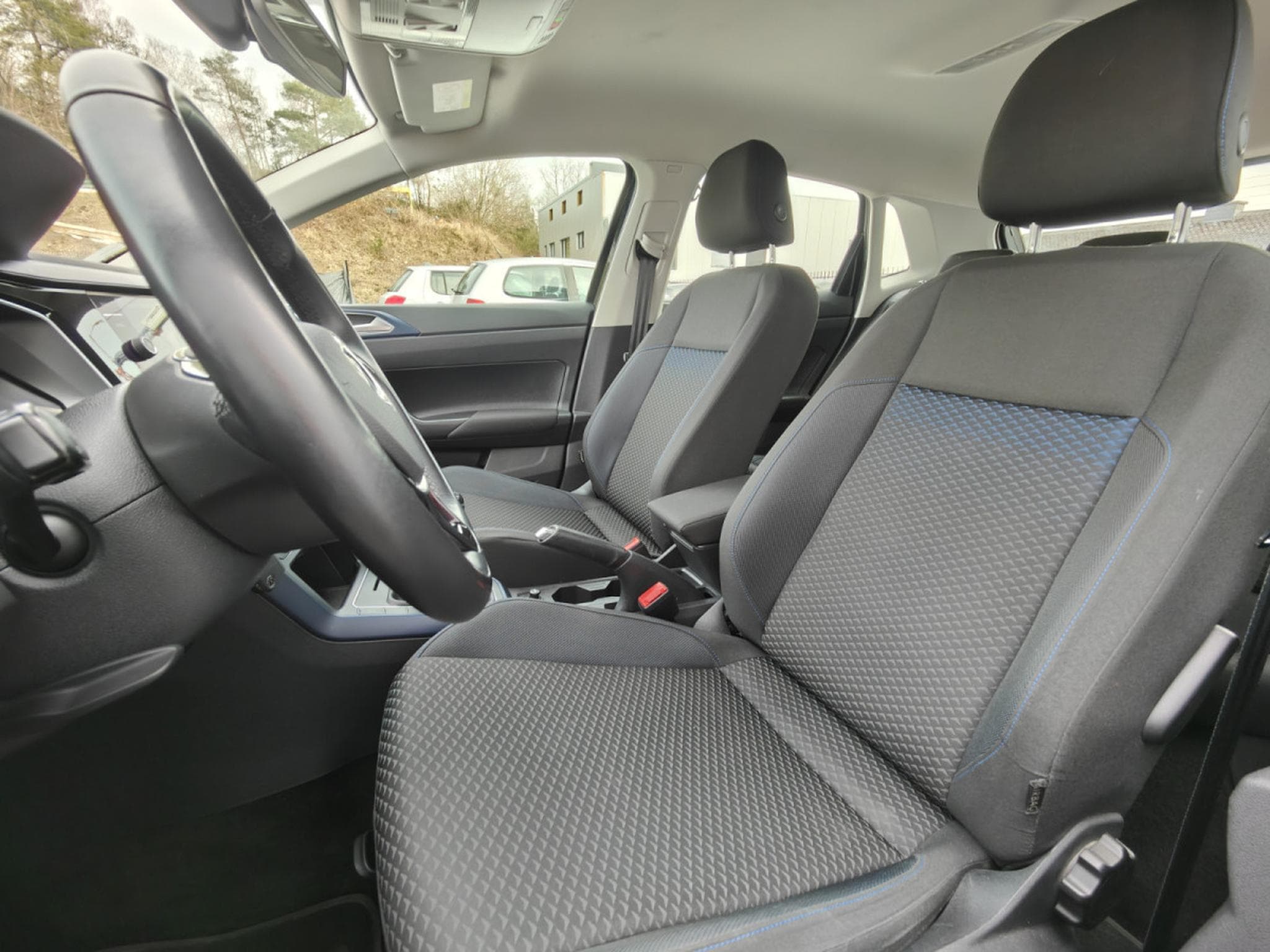 VW Polo 1.0 TSI UNITED CARPLAY CLIM RADAR AV/ARR (2021) - Photo 12