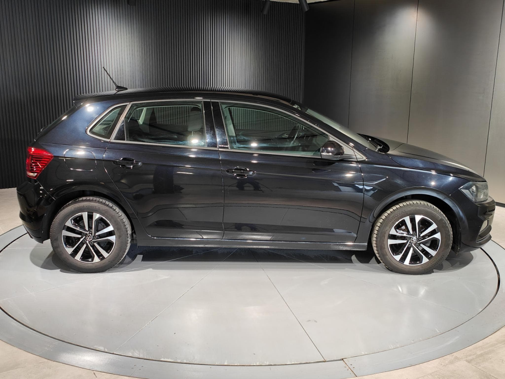 VW Polo 1.0 TSI UNITED CARPLAY CLIM RADAR AV/ARR (2021) - Photo 2