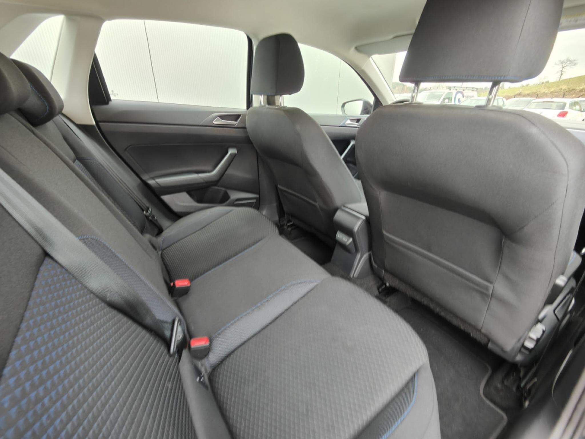 VW Polo 1.0 TSI UNITED CARPLAY CLIM RADAR AV/ARR (2021) - Photo 8