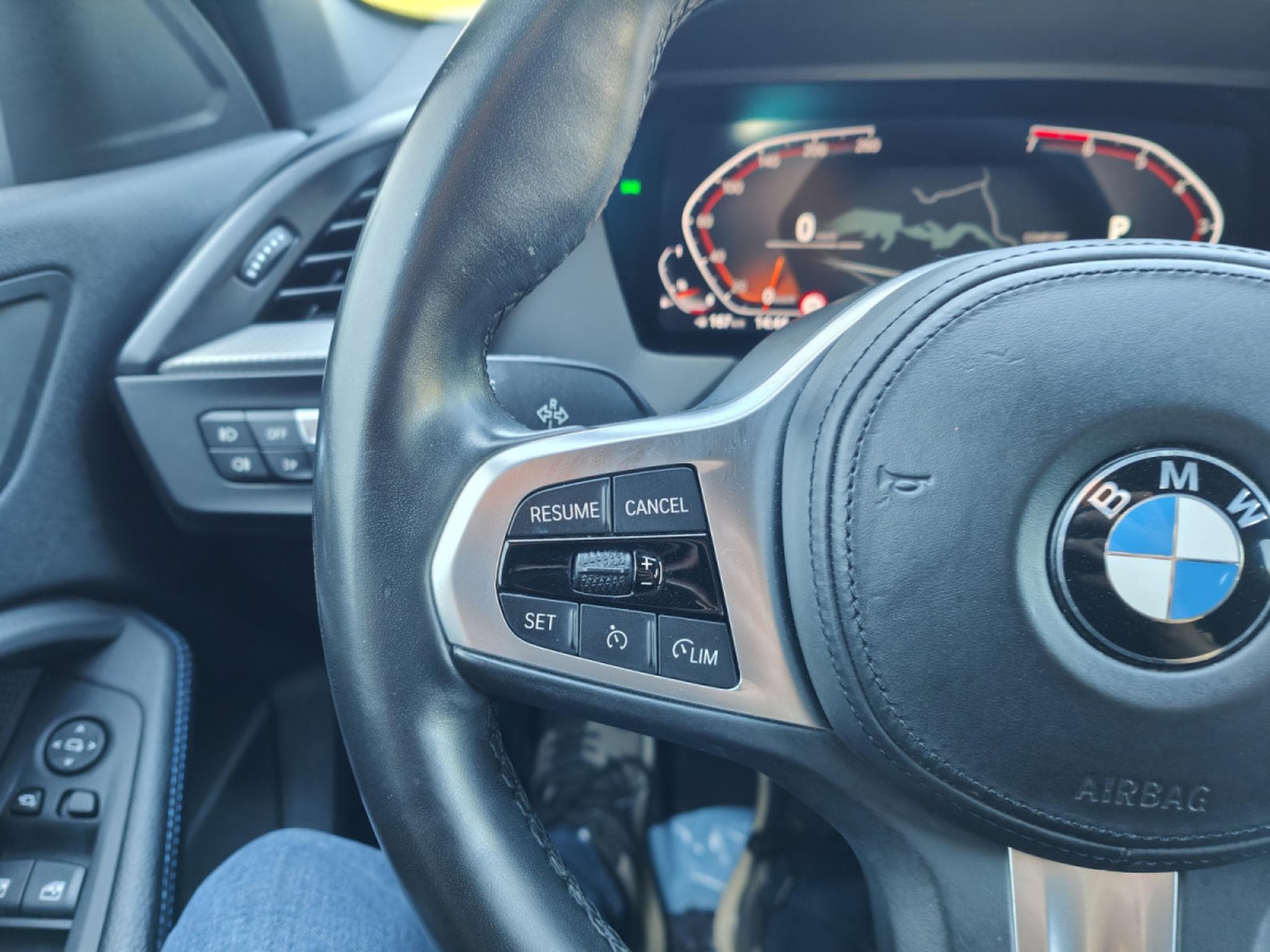 BMW 118 118i PACK M SIEGES M CARPLAY GPS PHARES LED (2021) - Photo 20