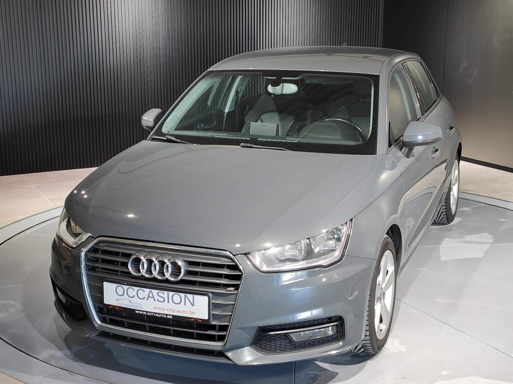 Audi A1 1.6 TDI SPORTBACK GPS BLUETOOTH CLIM AUTO APS AR (2015) - Photo 6