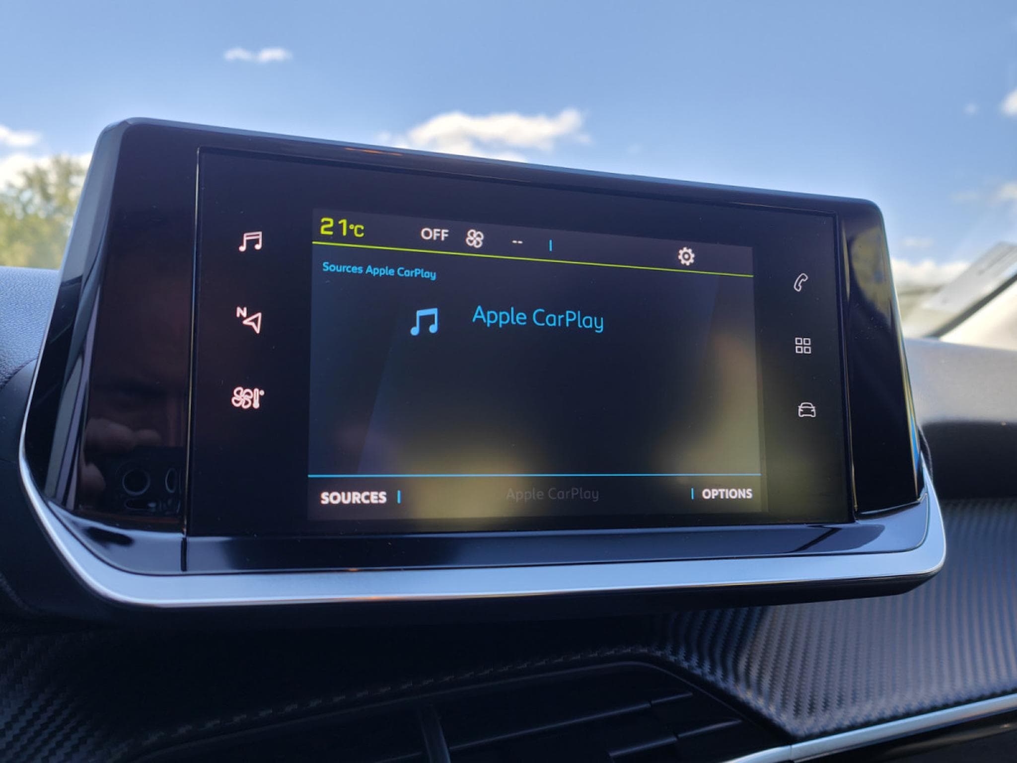 Peugeot 208 50kWh 362 KMS CARPLAY CAMERA BLUETOOTH (2023) - Photo 15
