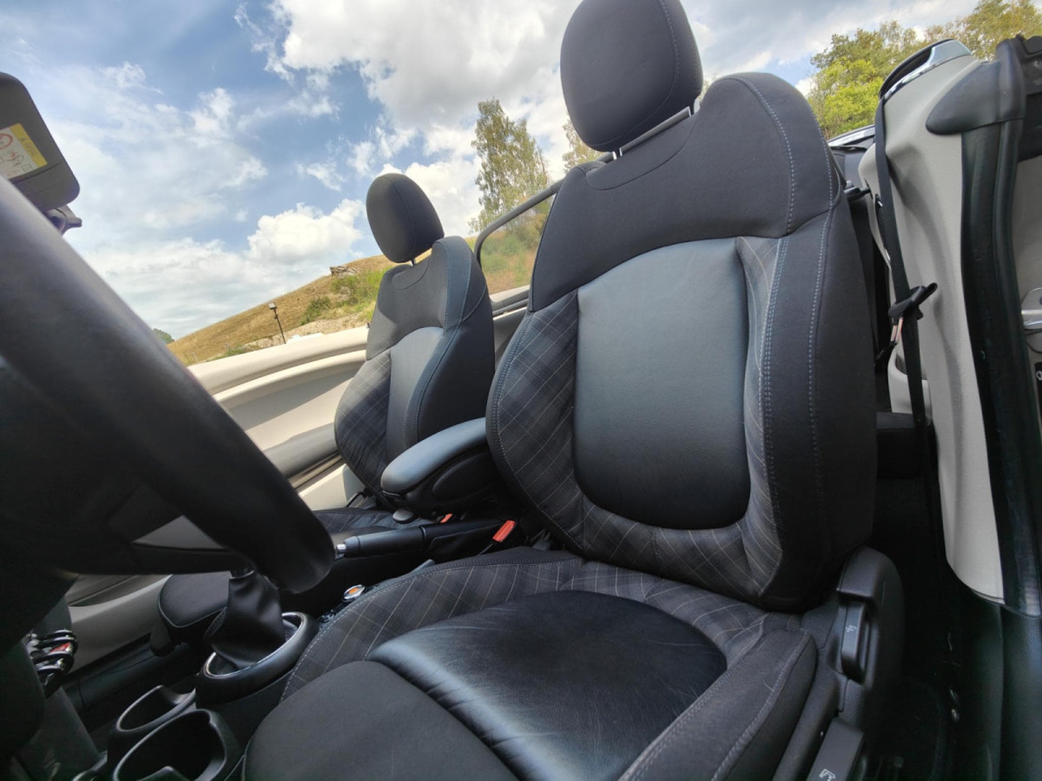 Mini Cooper Cabriolet 1.5i BLUETOOTH GPS SIEGES CHAUFF RADAR ARR (2018) - Photo 12