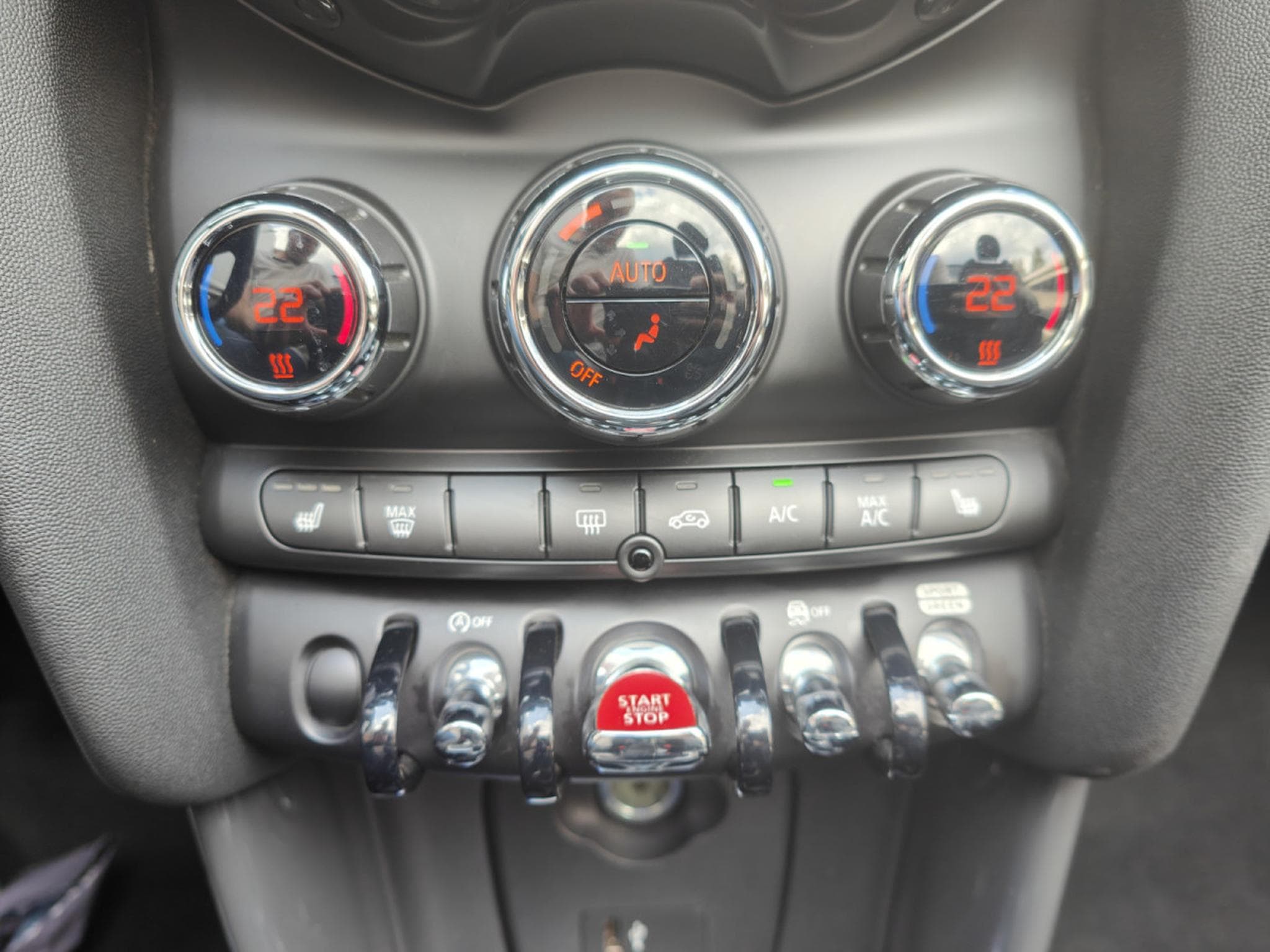 Mini Cooper Cabriolet 1.5i BLUETOOTH GPS SIEGES CHAUFF RADAR ARR (2018) - Photo 15