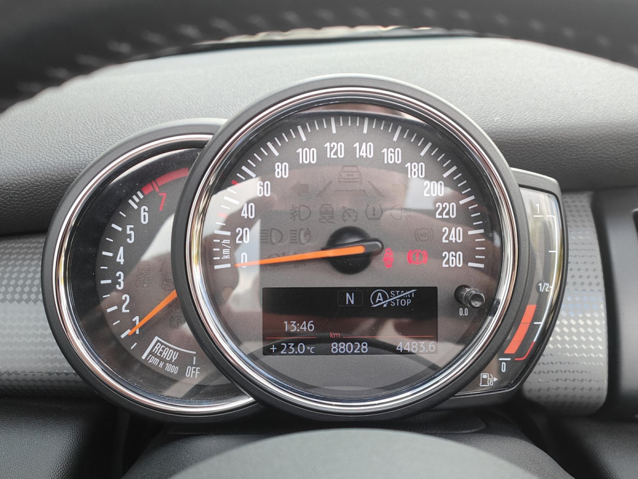 Mini Cooper Cabriolet 1.5i BLUETOOTH GPS SIEGES CHAUFF RADAR ARR (2018) - Photo 24
