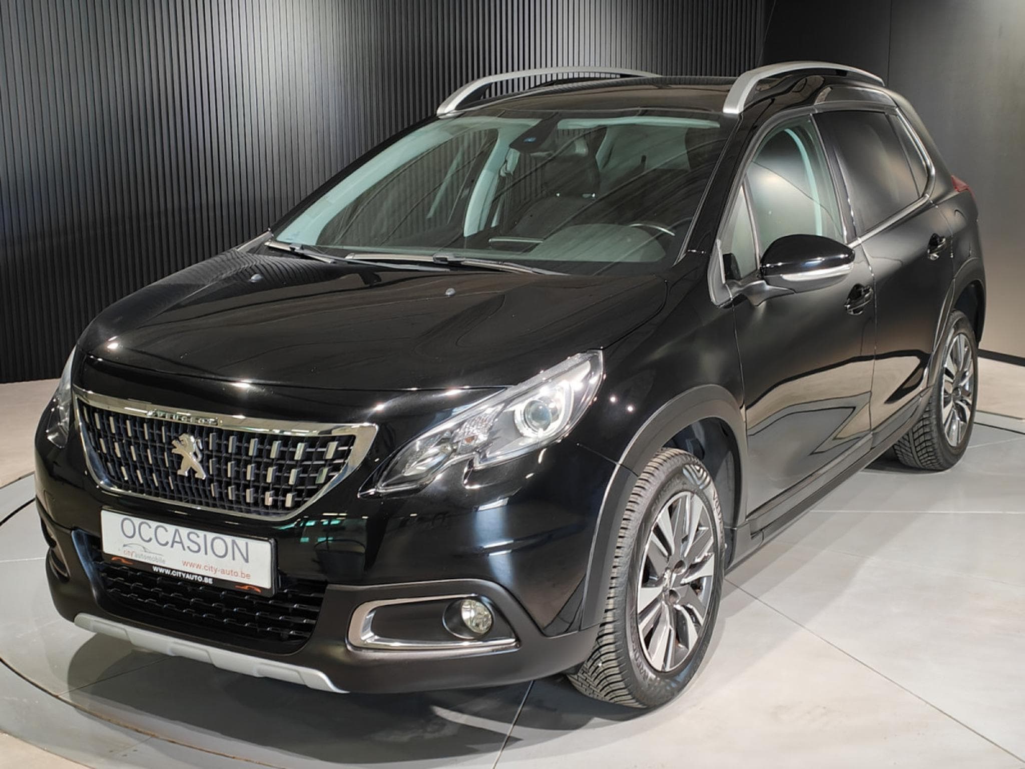 Peugeot 2008 1.6 HDI CARPLAY TOIT PANO SEMI-CUIR GPS BLUETOOTH (2017) - Photo 6