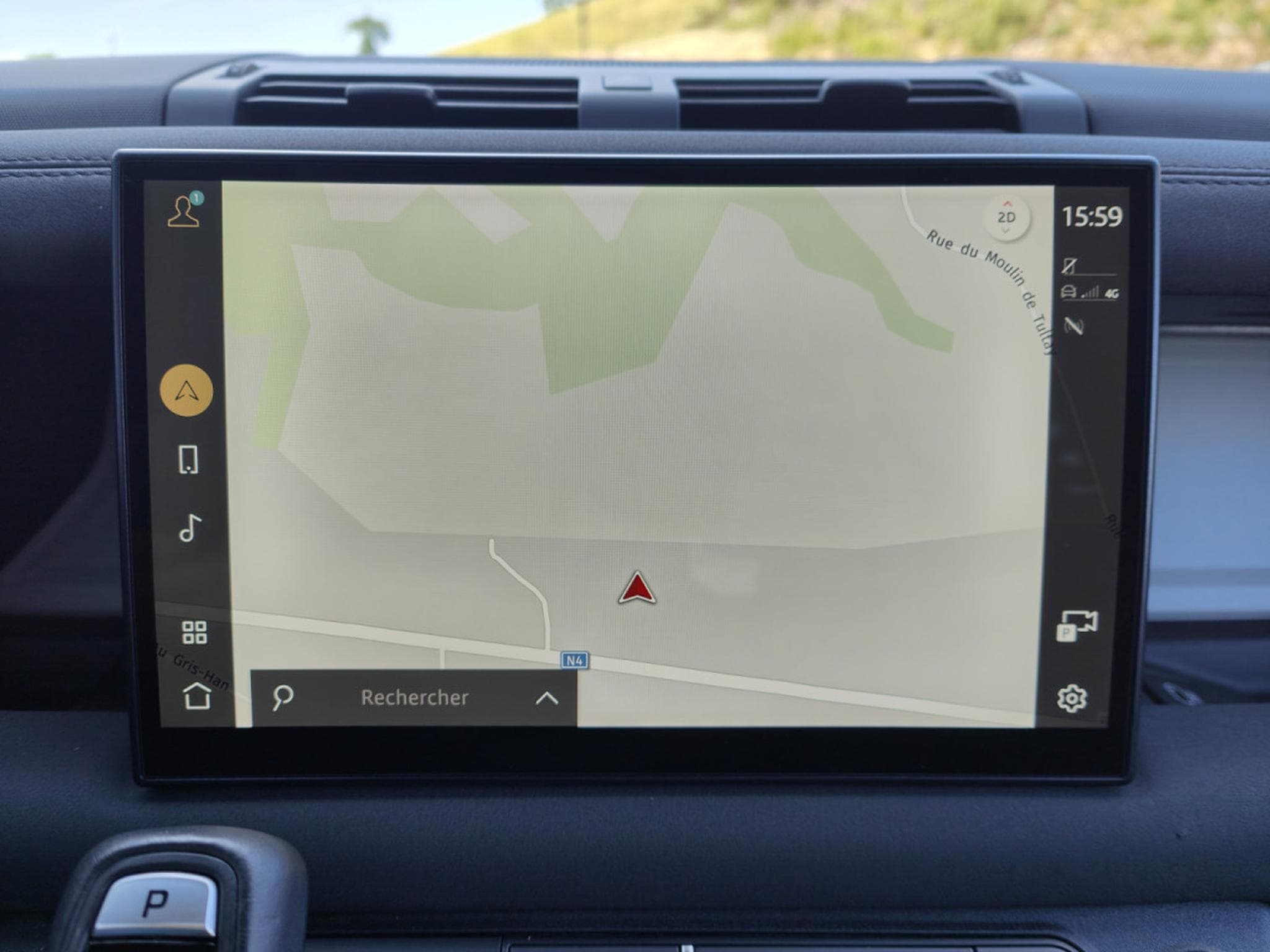 Land-Rover Defender 90 D250 TOIT OUVRANT CARPLAY CAMERA 360 CUIR (2022) - Photo 17