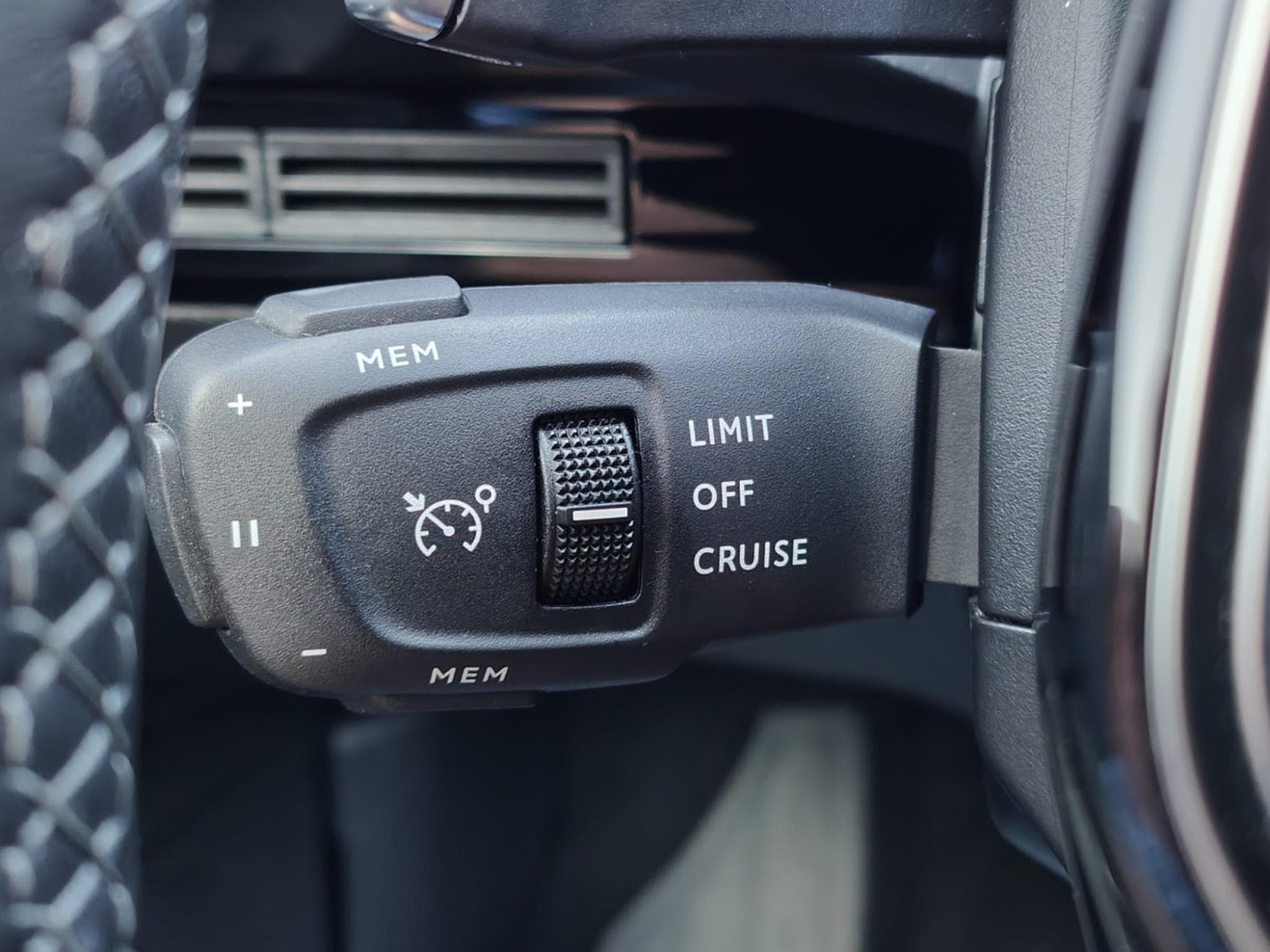 Peugeot 508 1.5 HDI ALLURE EAT8 CARPLAY CAMERA 360 PHARES LED (2024) - Photo 19