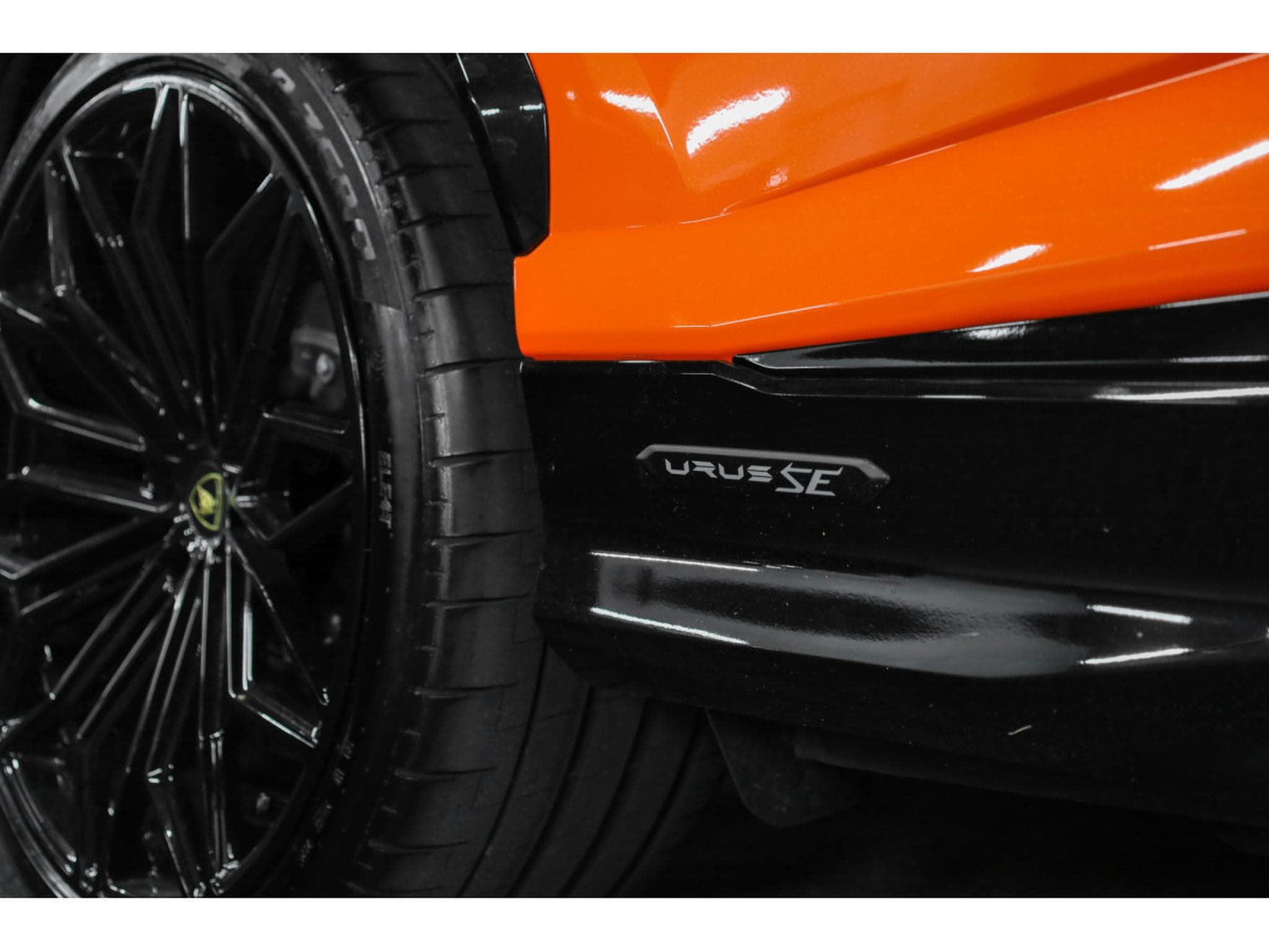 Lamborghini Urus SE - ARANCIO EGON (2025) - Photo 18