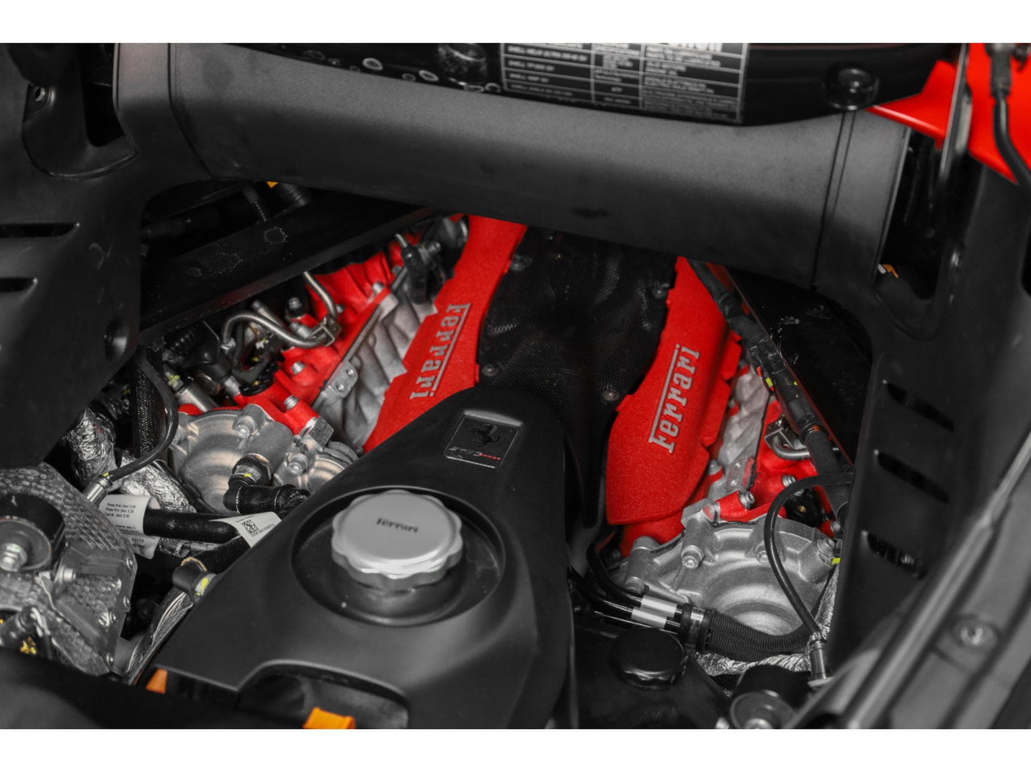 Ferrari SF90 V8 - ROSSO CORSA METALLIC - FULL CARBON (2025) - Photo 10