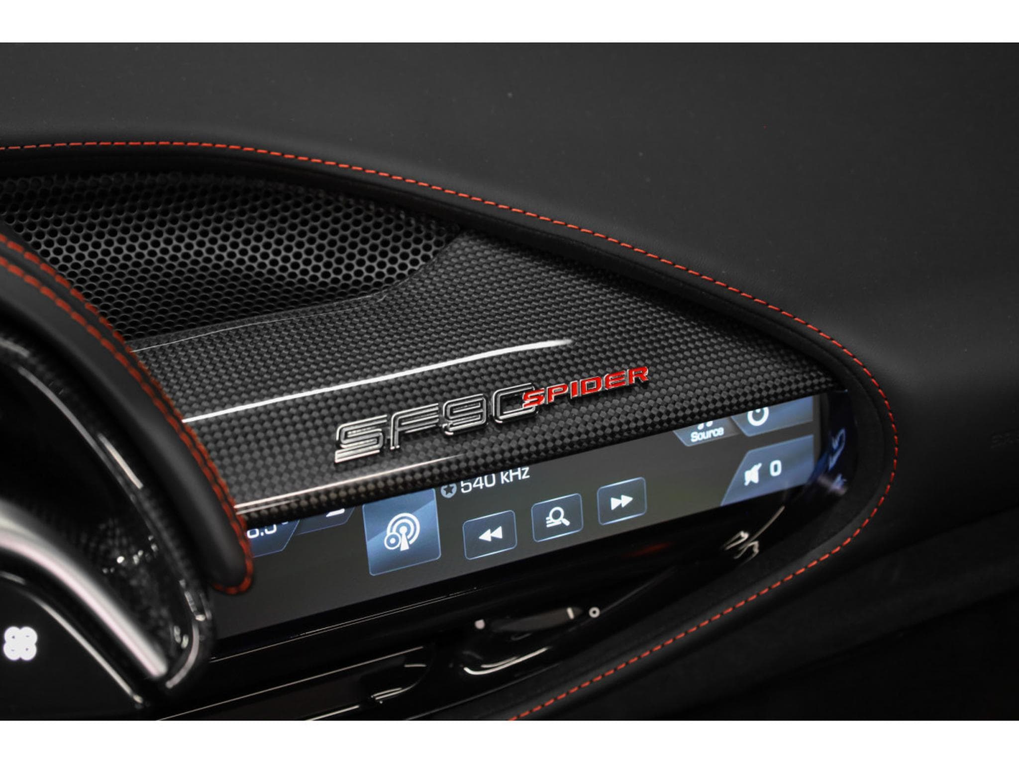 Ferrari SF90 V8 - ROSSO CORSA METALLIC - FULL CARBON (2025) - Photo 28