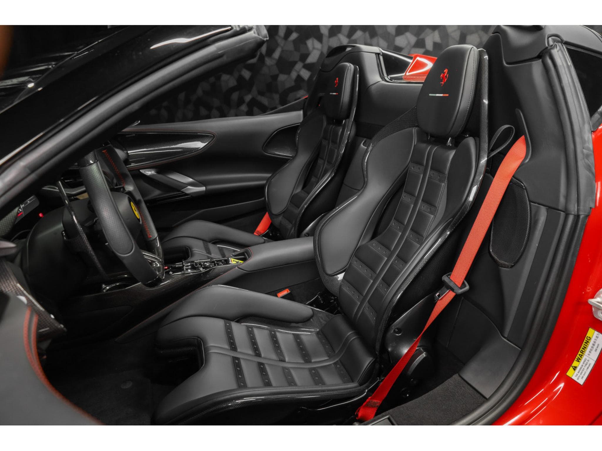 Ferrari SF90 V8 - ROSSO CORSA METALLIC - FULL CARBON (2025) - Photo 9