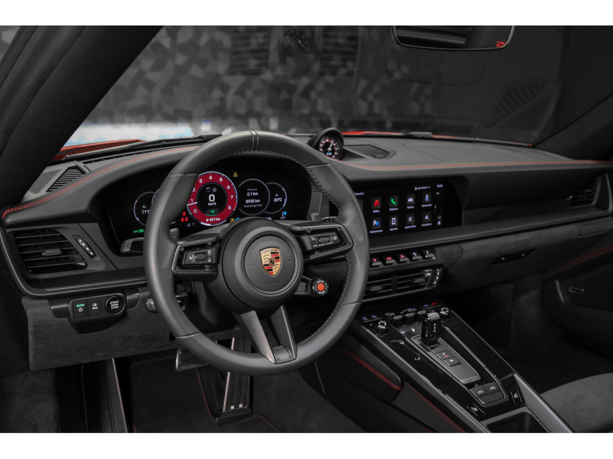 Porsche 911 992.2 Targa 4 GTS PDK - ROUGE CARMIN (2025) - Photo 8