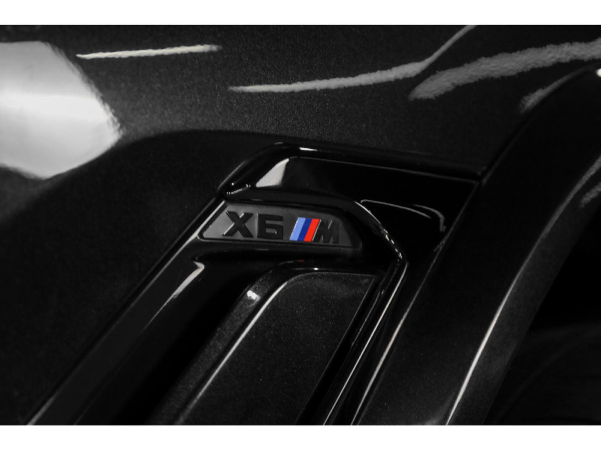 BMW X6M Compétition F96 (2021) - Photo 29