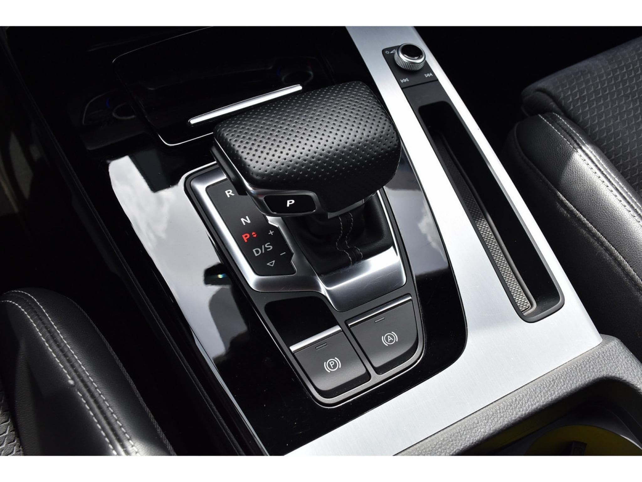 Audi Q5 40 TDI Quattro S-Tronic S-Line GPS CAM KEYLESS ATT RMQ (2022) - Photo 16
