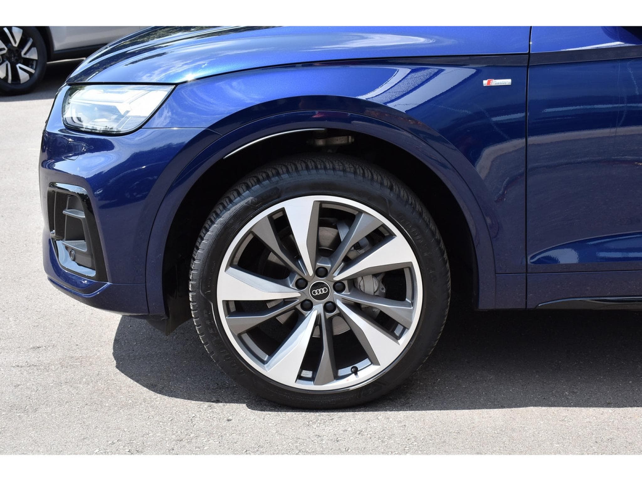 Audi Q5 Sportback 40 TDI Quattro S-Line S-Tronic ACC SIDE MATRIX (2023) - Photo 5