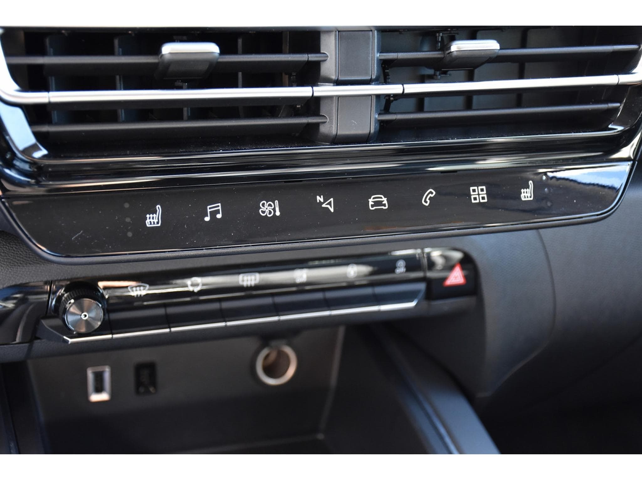 Citroën C5 Aircross 1.2 Hybrid 145 e-DCS6 Max ACC LANE SIDE CAM 1° MAIN (2025) - Photo 18