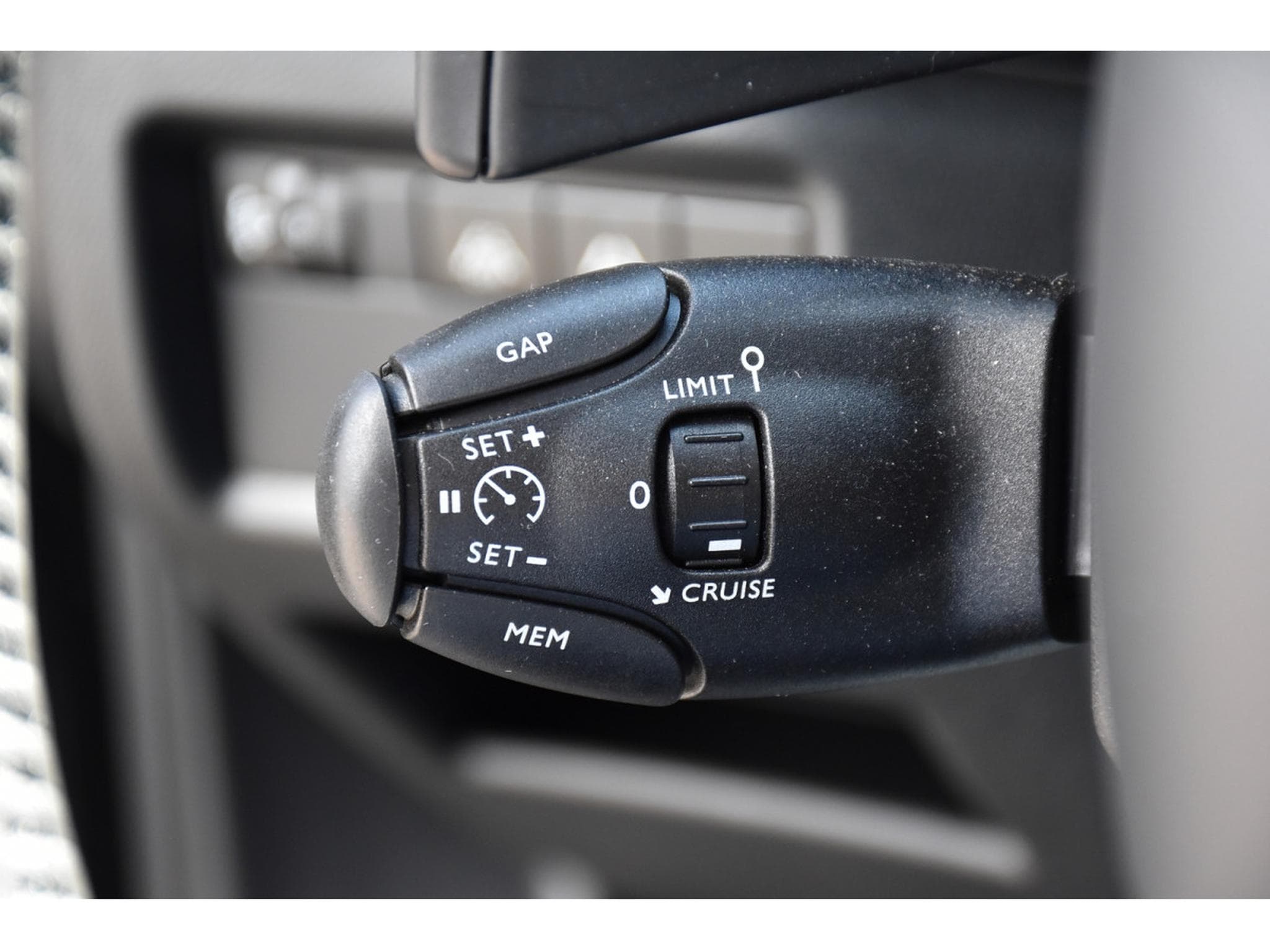 Citroën C5 Aircross 1.2 Hybrid 145 e-DCS6 Max ACC LANE SIDE CAM 1° MAIN (2025) - Photo 20