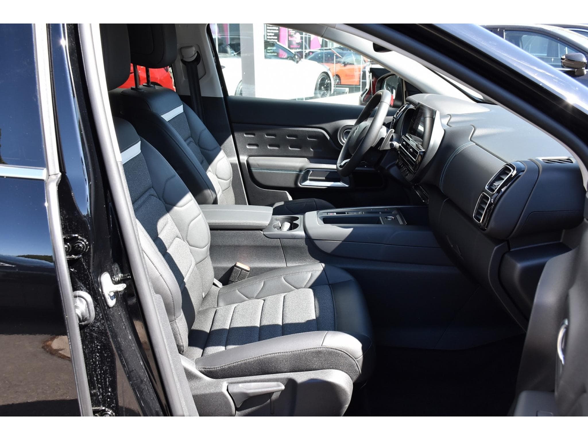 Citroën C5 Aircross 1.2 Hybrid 145 e-DCS6 Max ACC LANE SIDE CAM 1° MAIN (2025) - Photo 7