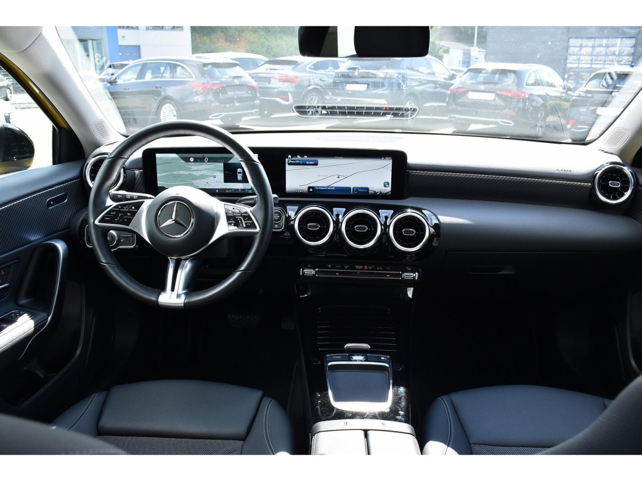 Mercedes A 200 d Progressive 8G-DCT TISSU-CUIR GPS CAM P.NIGHT 1° MAIN (2024) - Photo 9