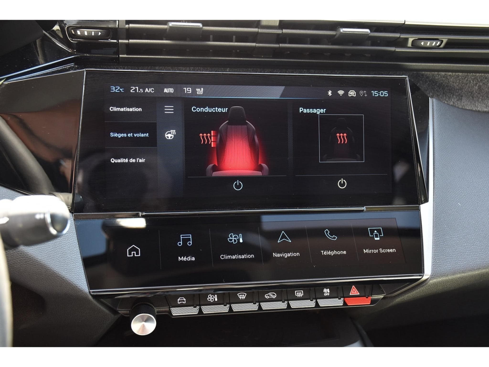 Peugeot 408 1.2 turbo 130 Allure EAT8 SG CHFF LANE CAM360 JA19 1° MAIN (2024) - Photo 18
