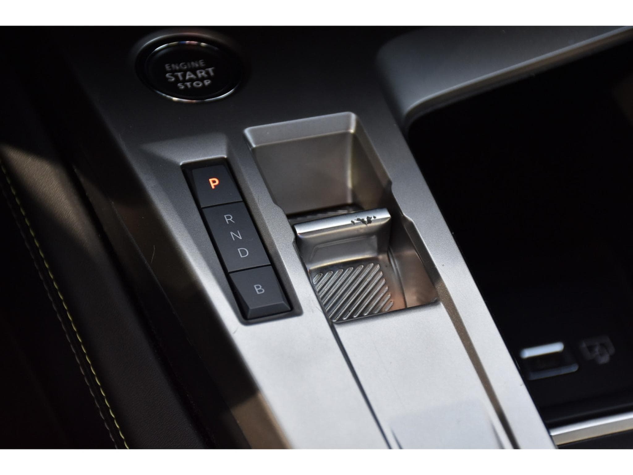 Peugeot 308 SW 1.6 PHEV Hybrid 225 GT e-EAT8 FOCAL ACC CAM360 1° MAIN (2024) - Photo 22