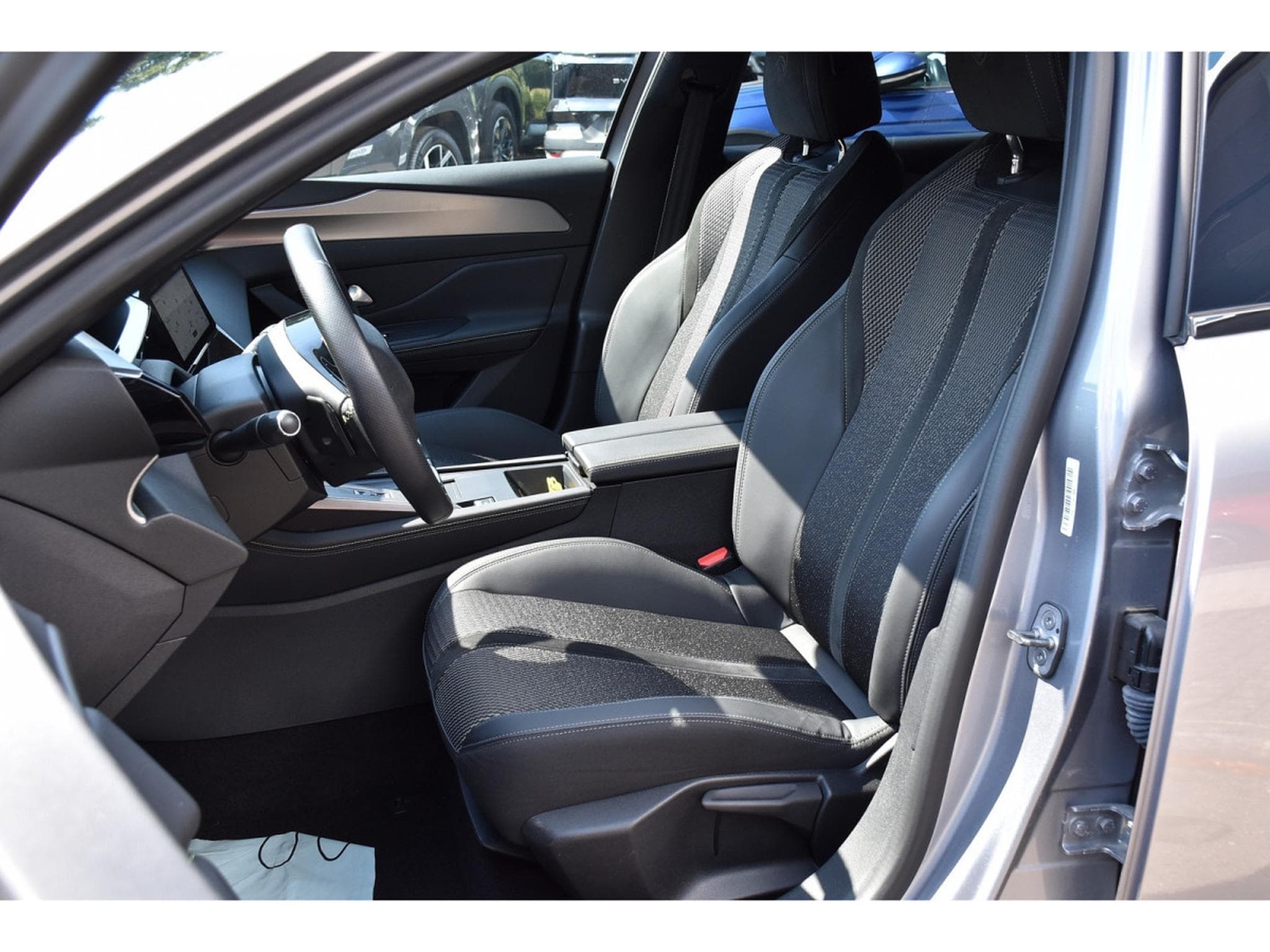 Peugeot 308 SW 1.6 PHEV Hybrid 225 GT e-EAT8 FOCAL ACC CAM360 1° MAIN (2024) - Photo 6