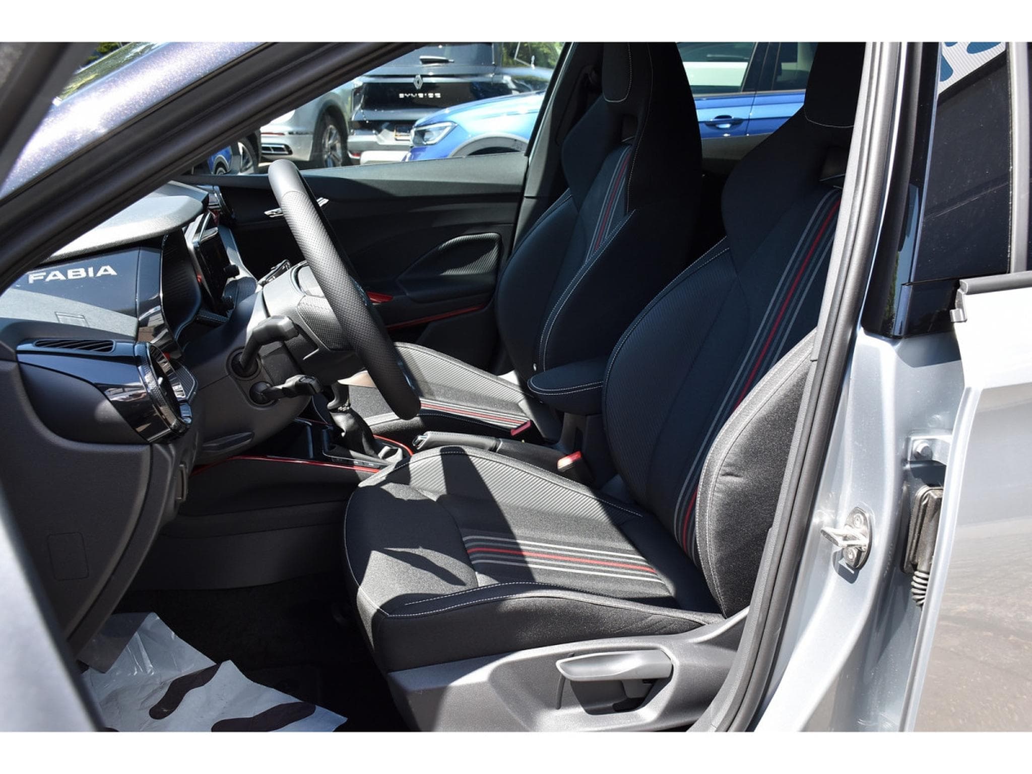 Skoda Fabia 1.0 TSI Monte Carlo DSG ACC TRAVEL CAM KESSY NEUVE (2026) - Photo 6