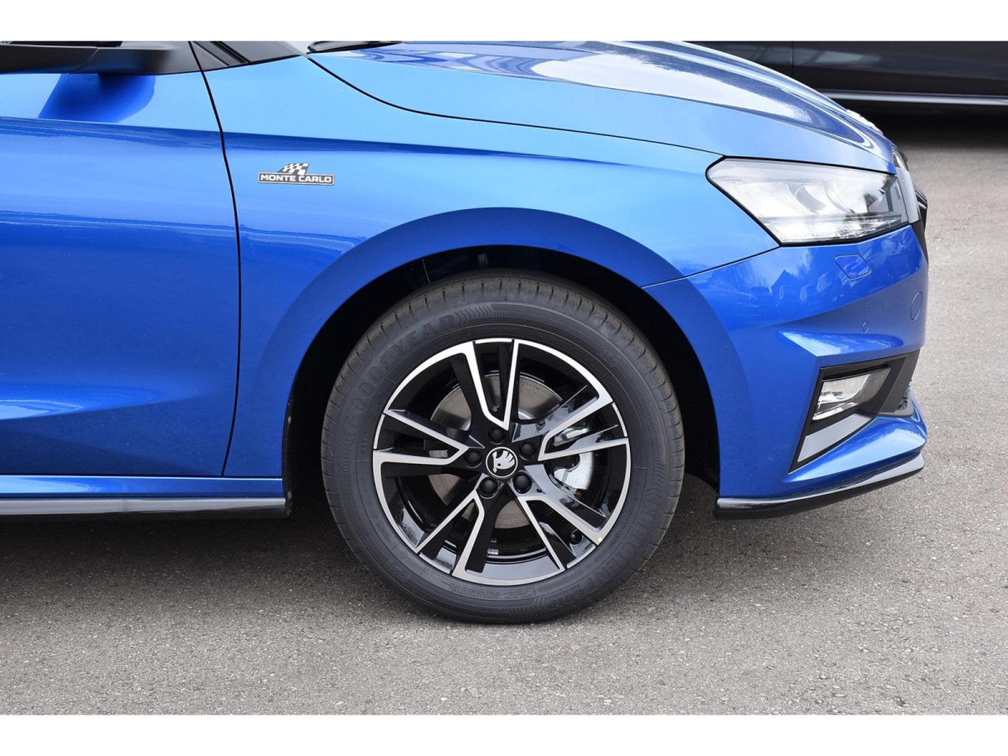 Skoda Fabia 1.0 TSI Monte Carlo DSG ACC TRAVEL CAM KESSY NEUVE (2026) - Photo 5
