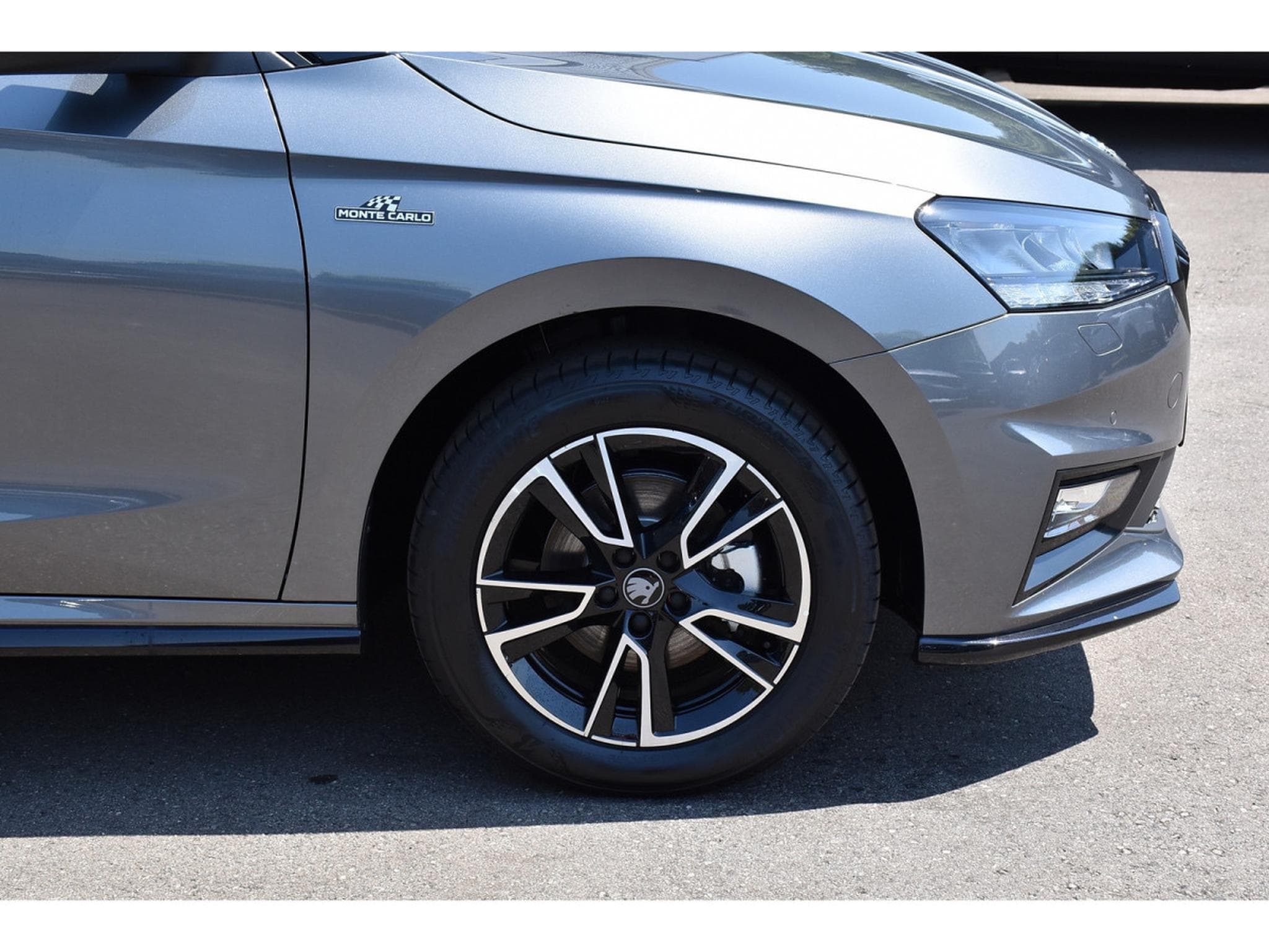 Skoda Fabia 1.0 TSI Monte Carlo DSG ACC TRAVEL CAM KESSY NEUVE (2026) - Photo 5