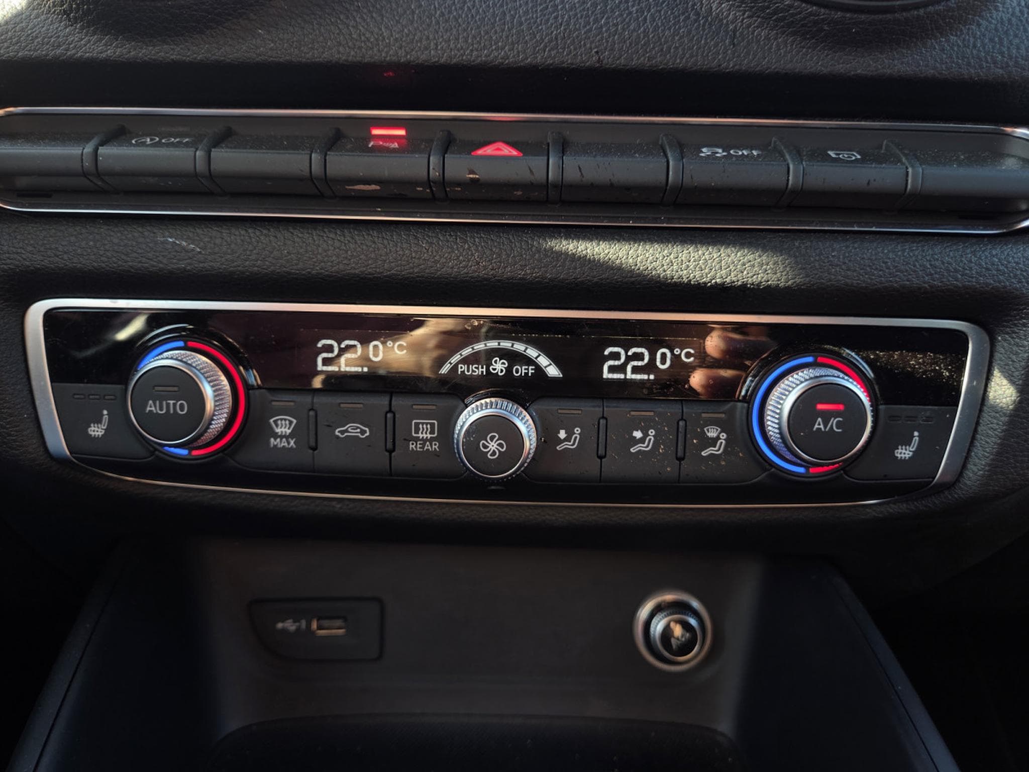 Audi A3 SPORTBACK 30TFSI 116CV S-LINE (2020) - Photo 13