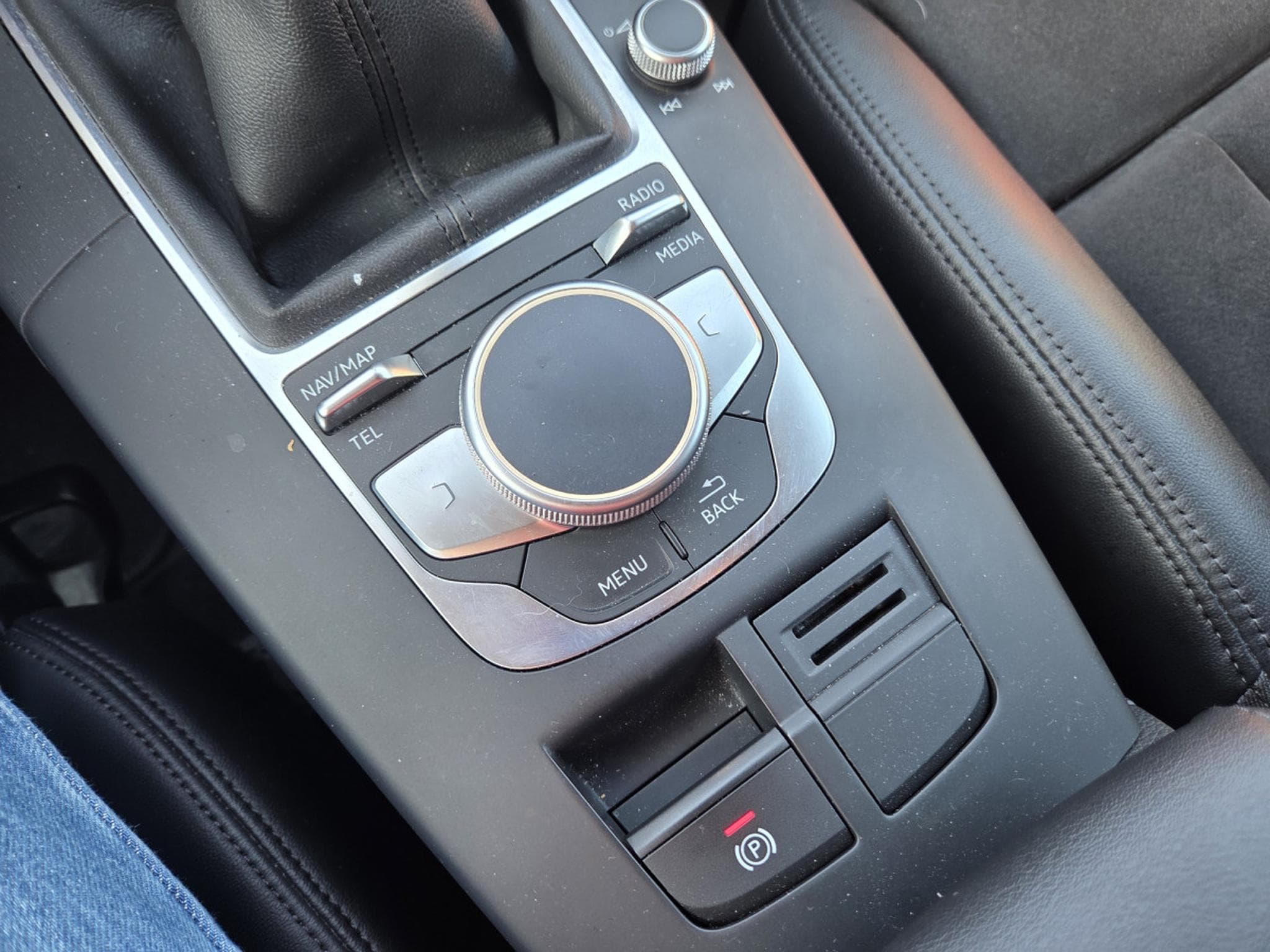 Audi A3 SPORTBACK 30TFSI 116CV S-LINE (2020) - Photo 14